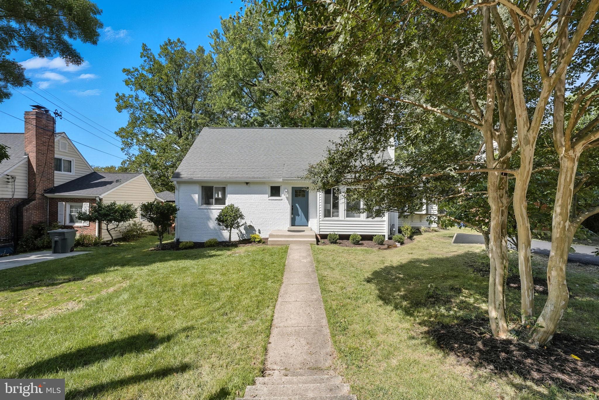 Real estate listing preview #2