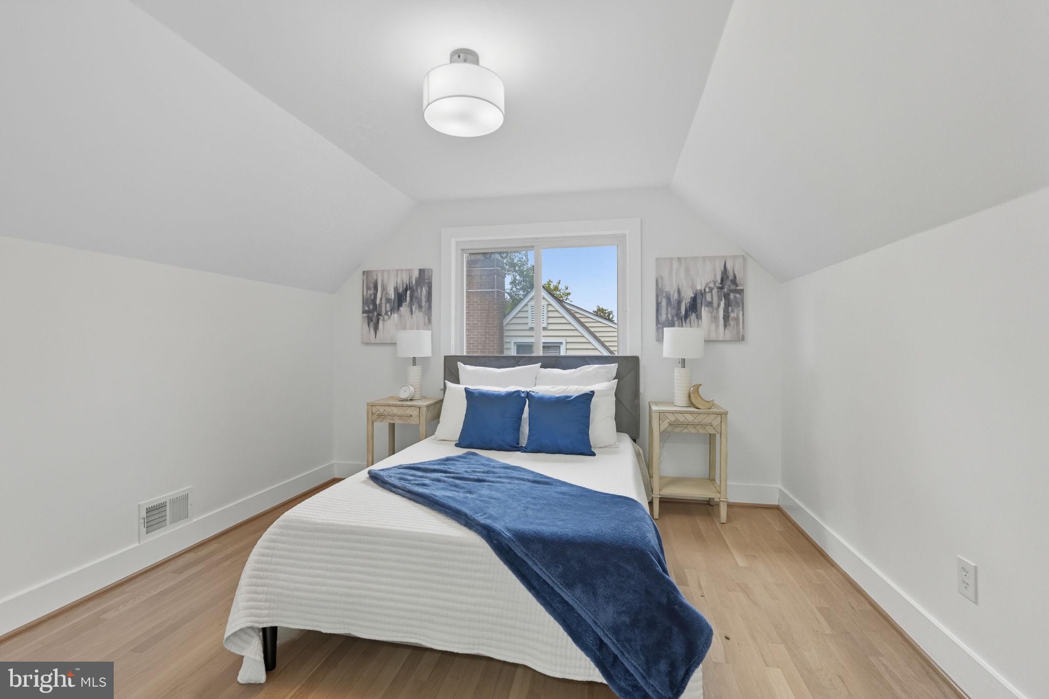 Real estate listing preview #29