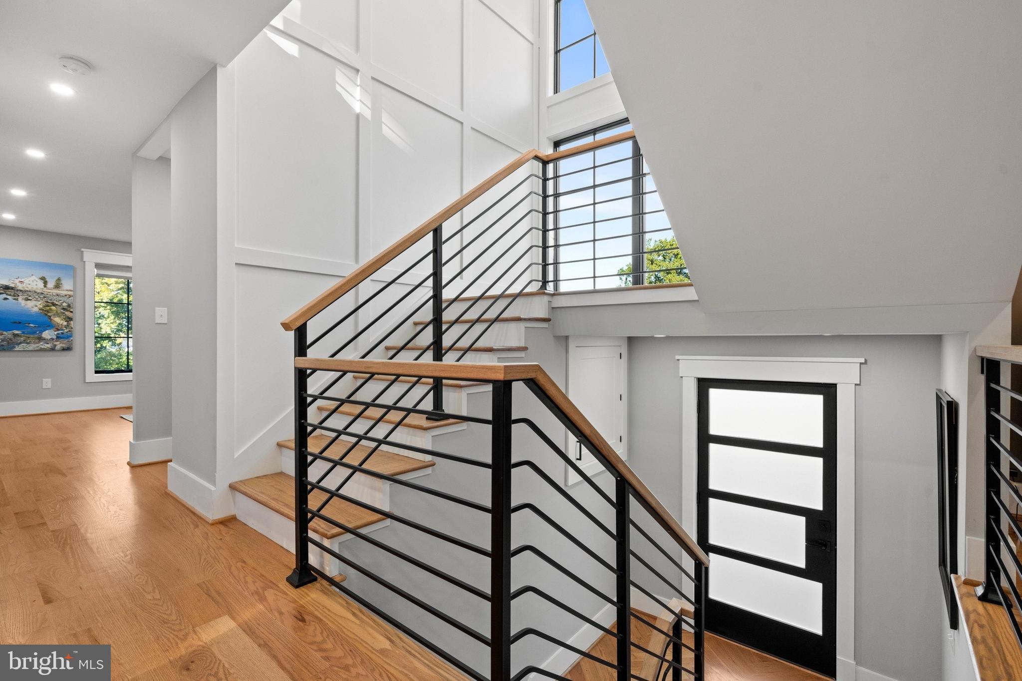 Real estate listing preview #2