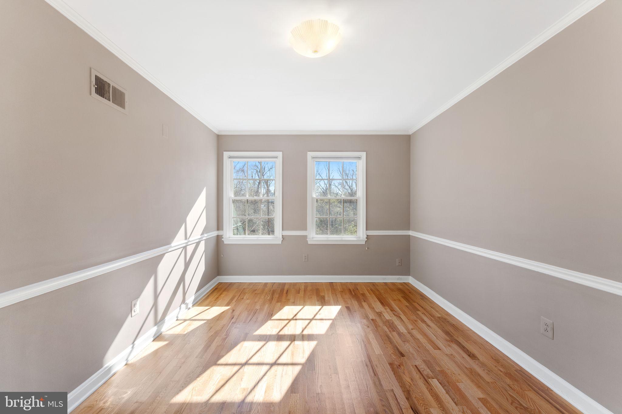 Real estate listing preview #25