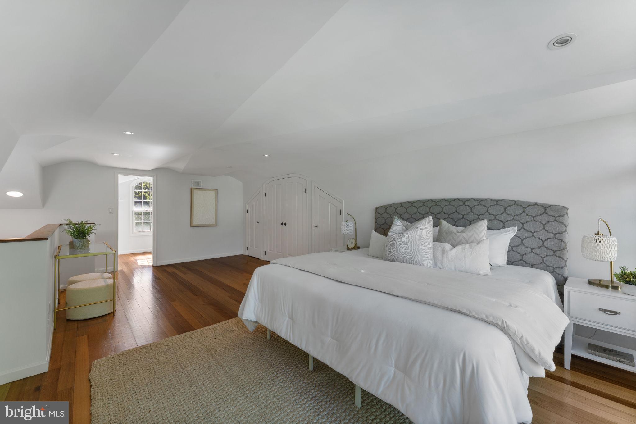 Real estate listing preview #15