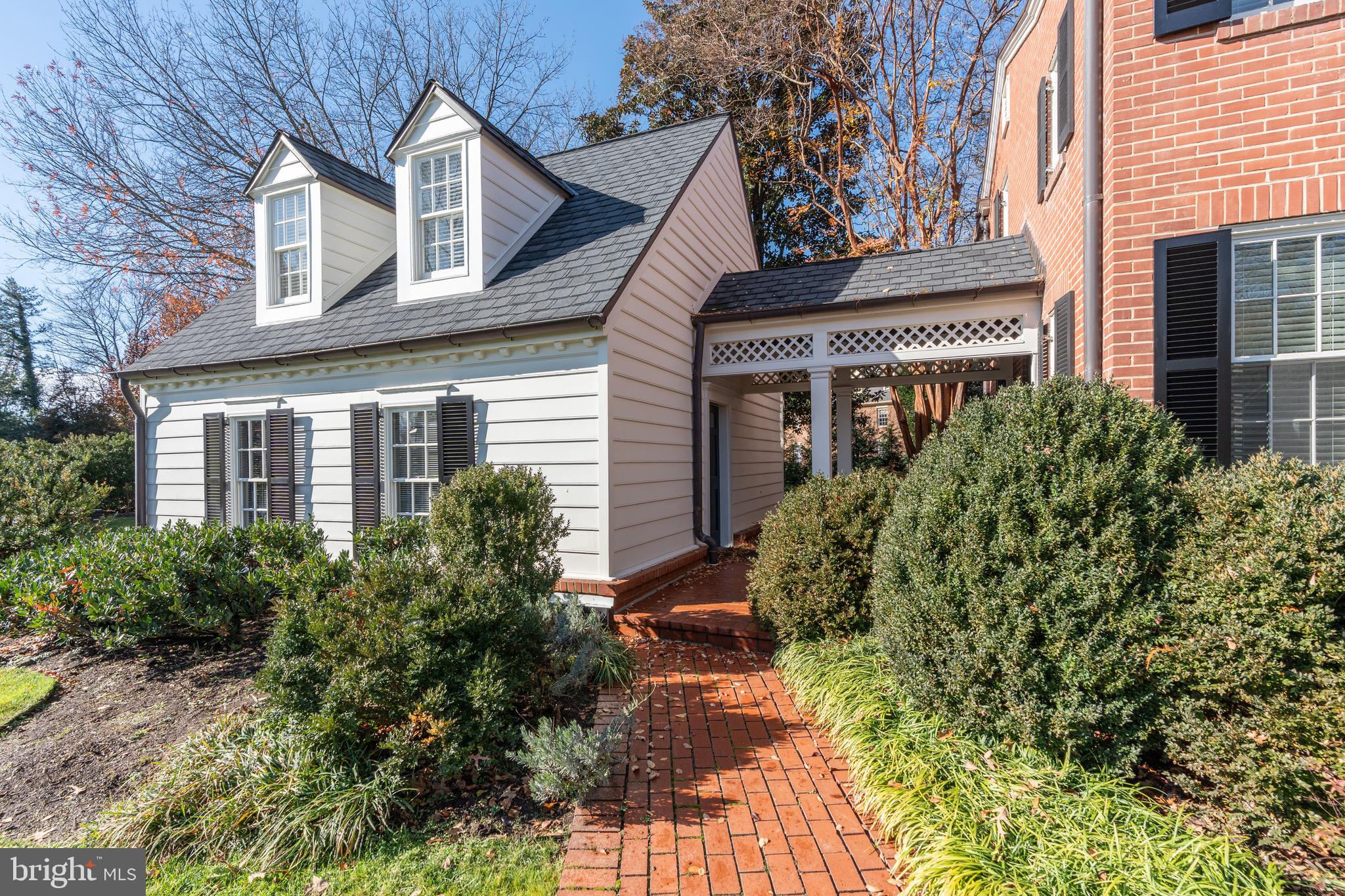 Real estate listing preview #42