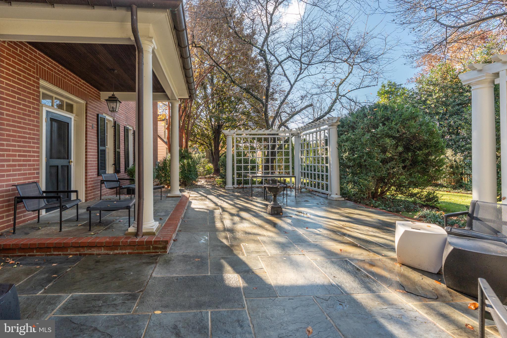 Real estate listing preview #37