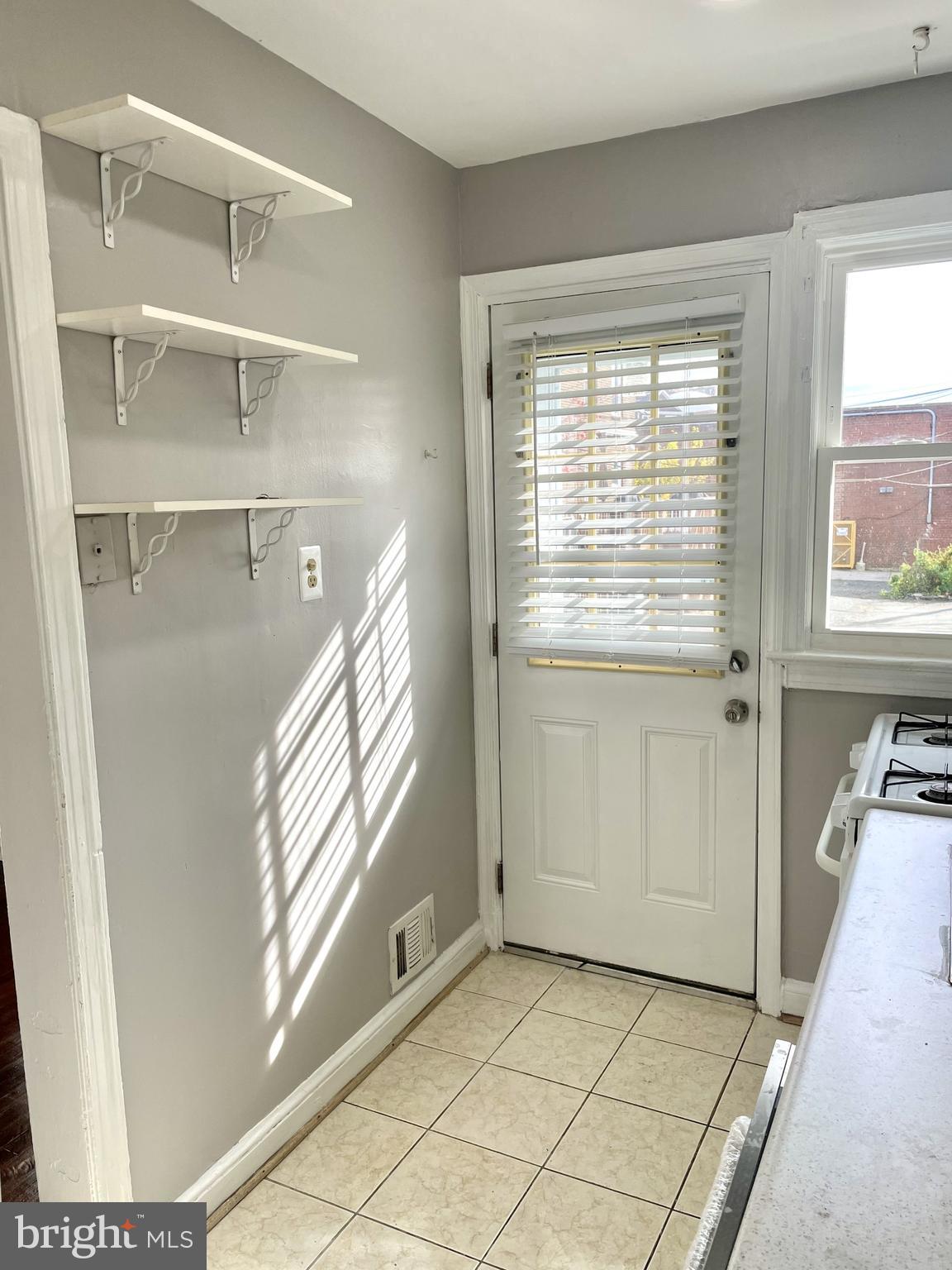 Real estate listing preview #15