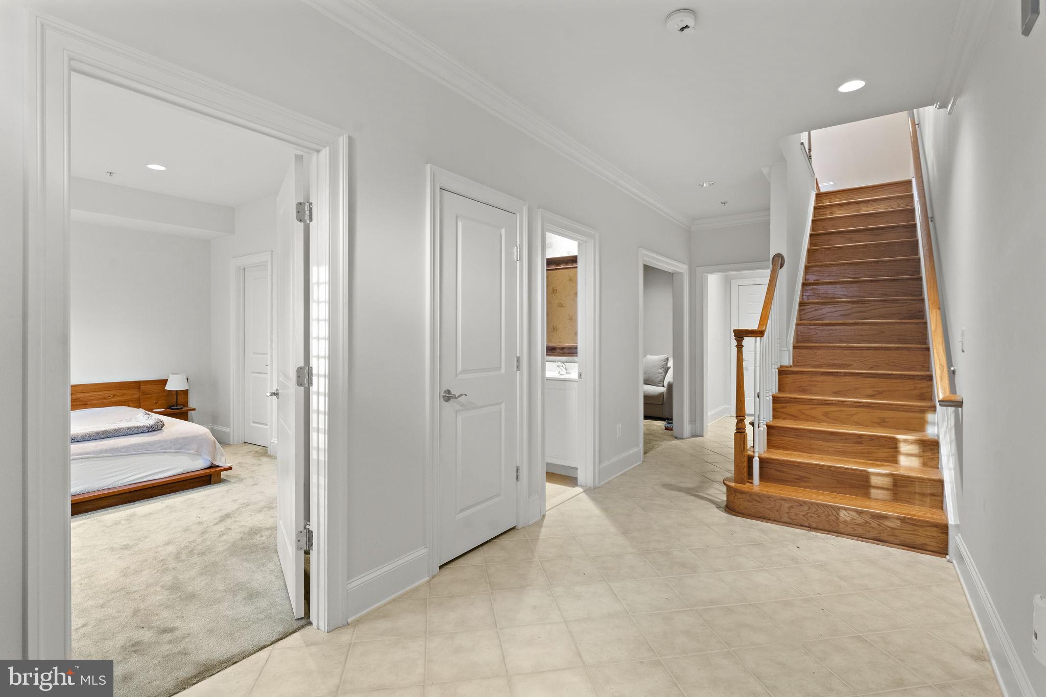 Real estate listing preview #5