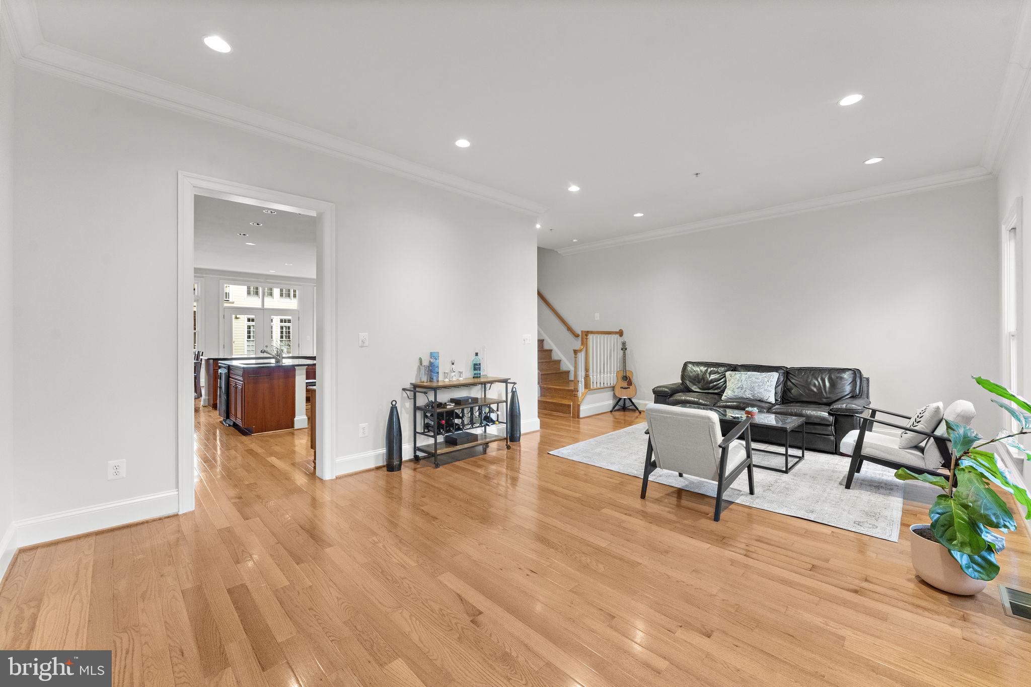 Real estate listing preview #21