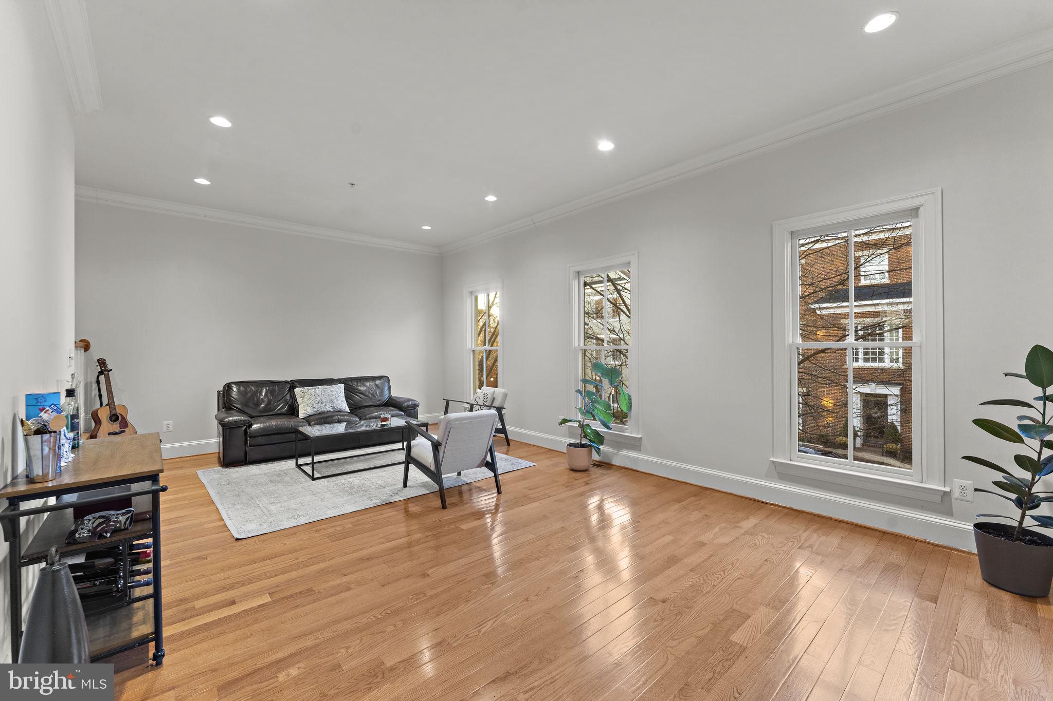 Real estate listing preview #22