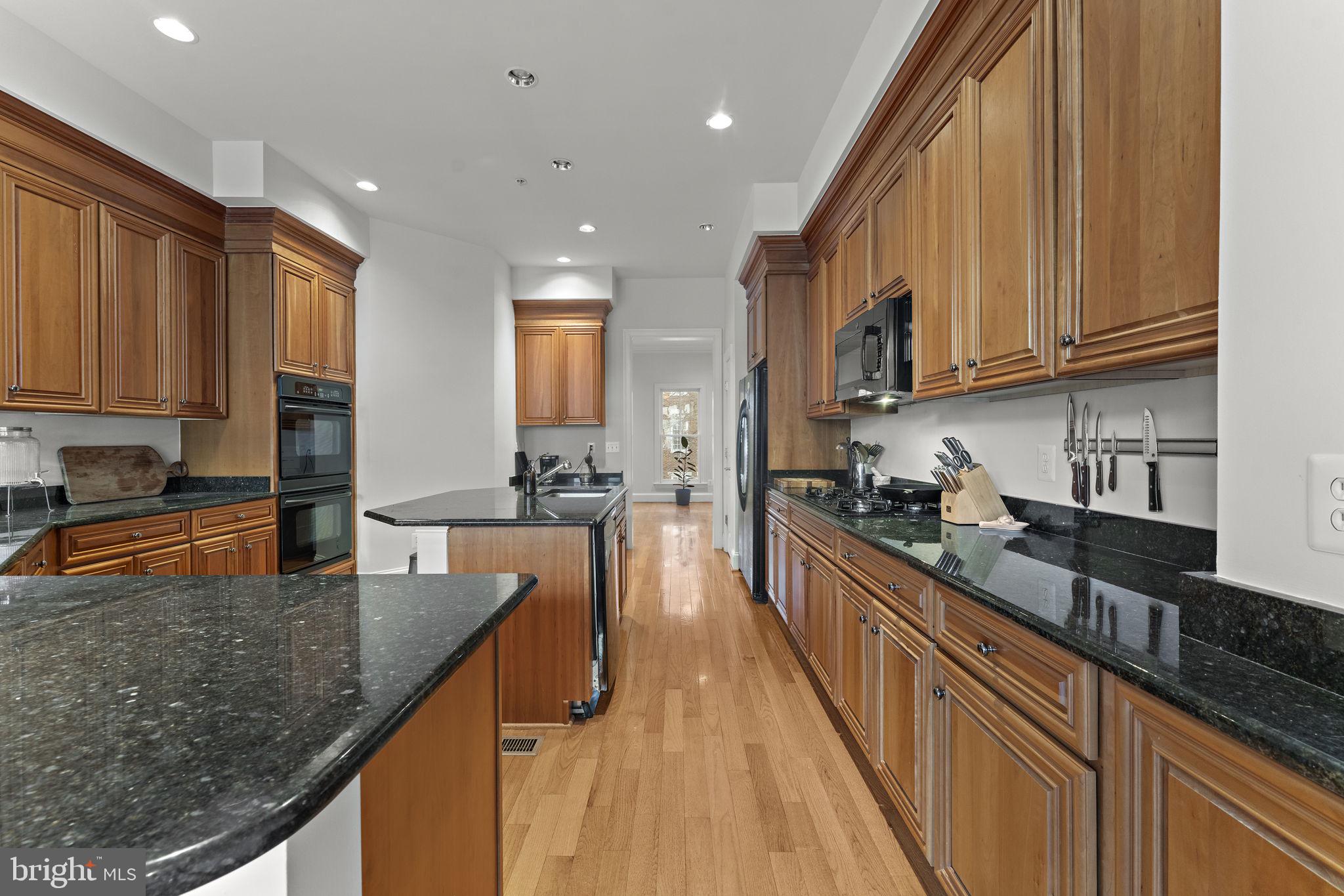 Real estate listing preview #13