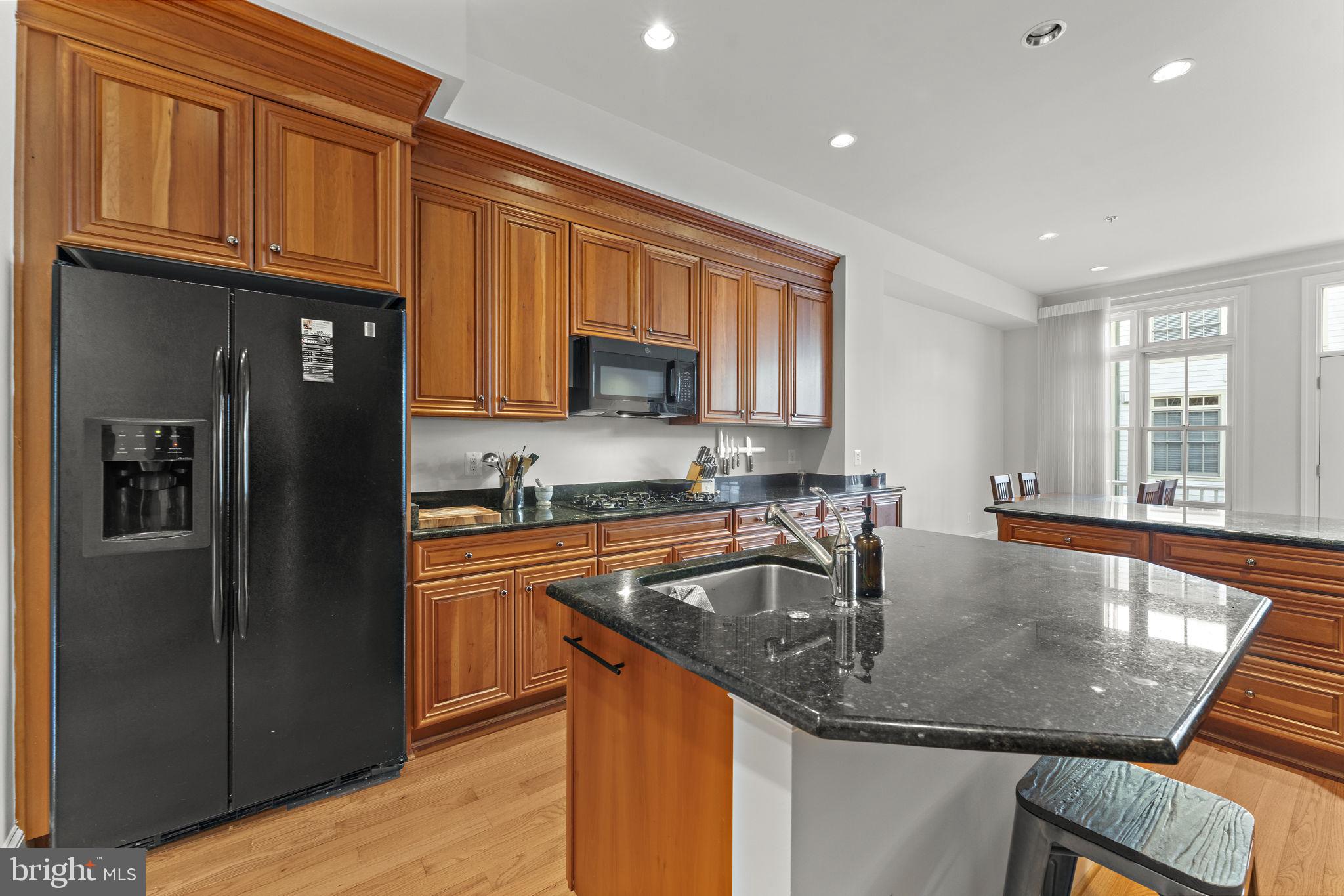 Real estate listing preview #16