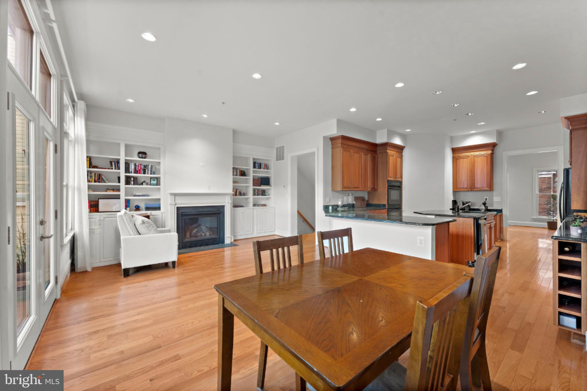 Real estate listing preview #18