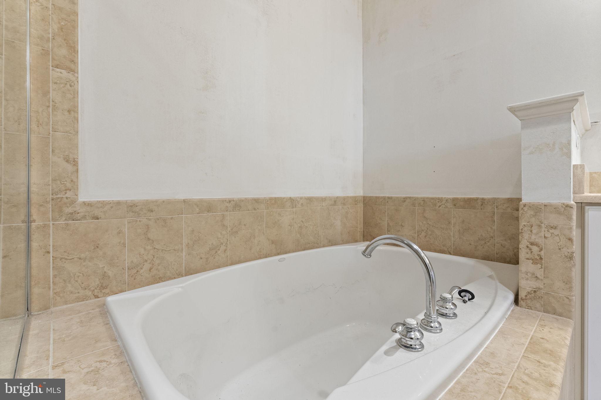 Real estate listing preview #36