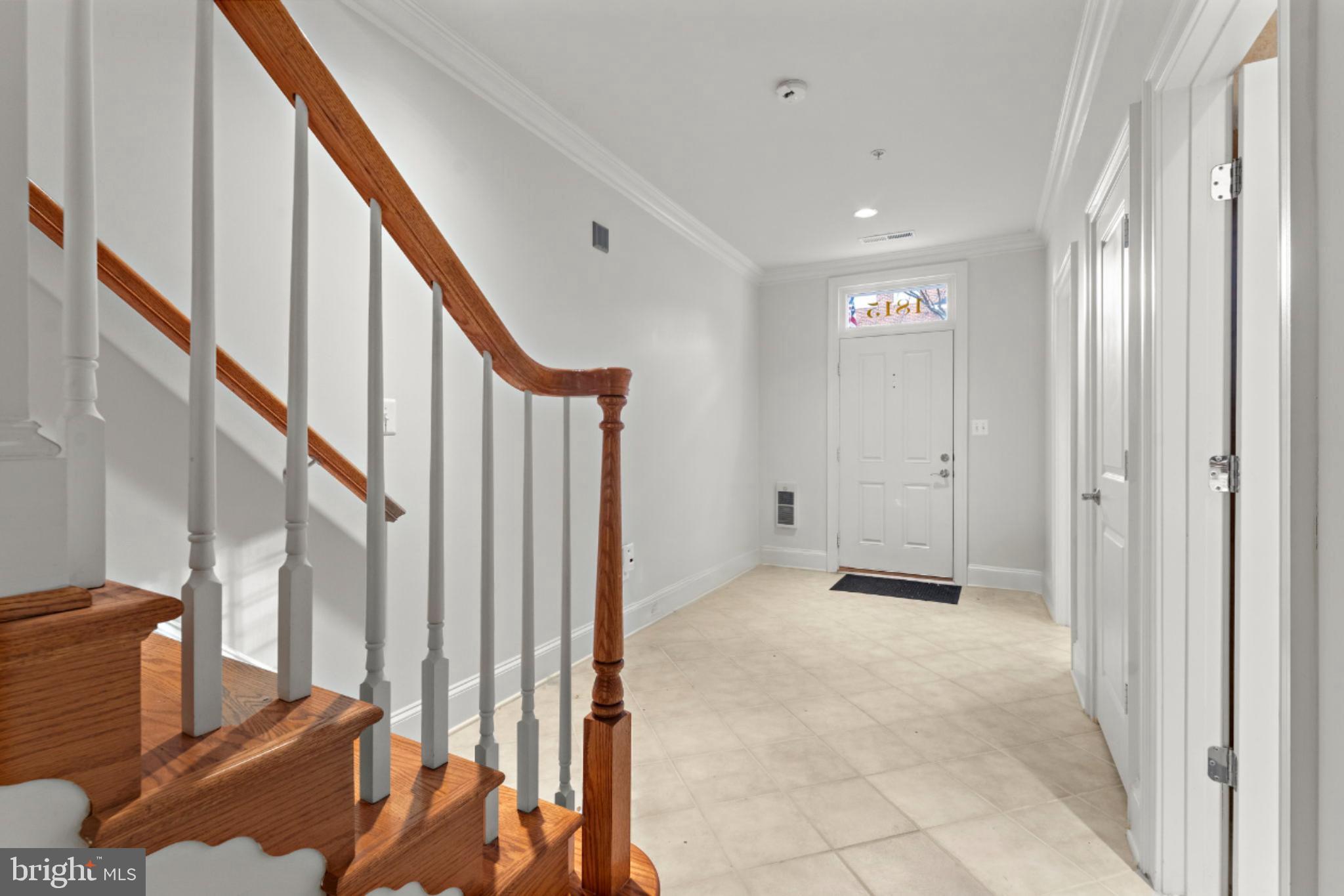 Real estate listing preview #4