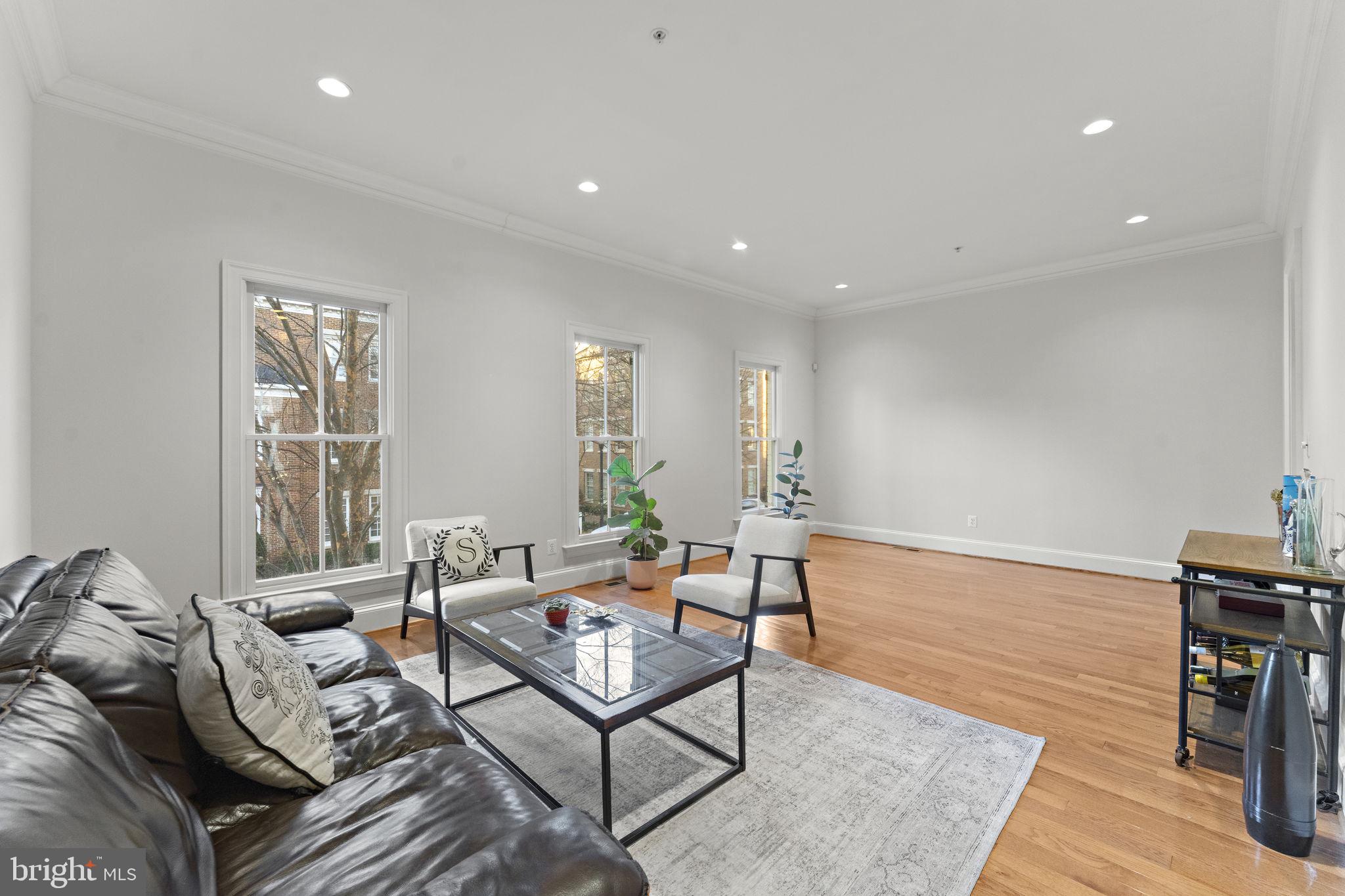 Real estate listing preview #23