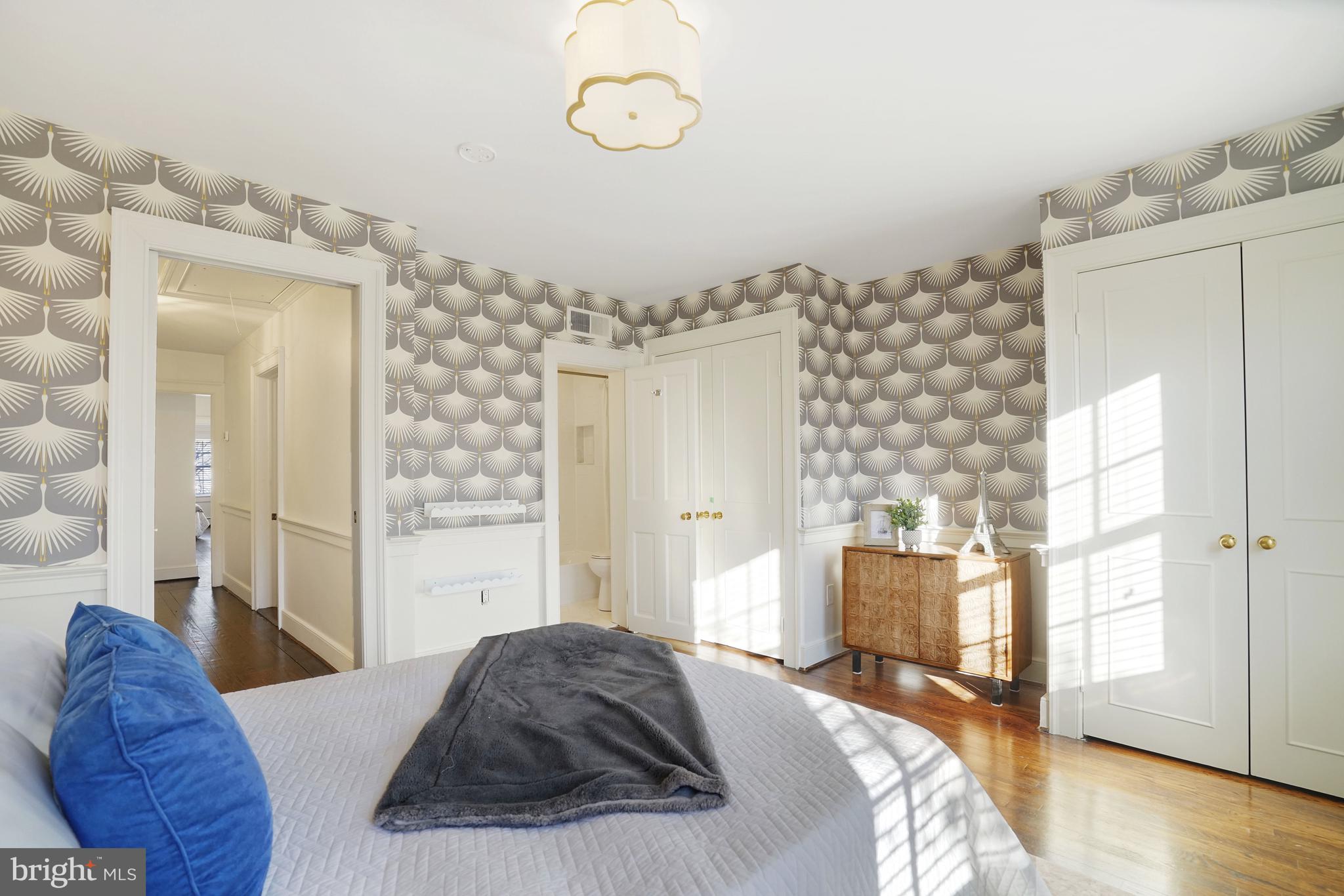 Real estate listing preview #25