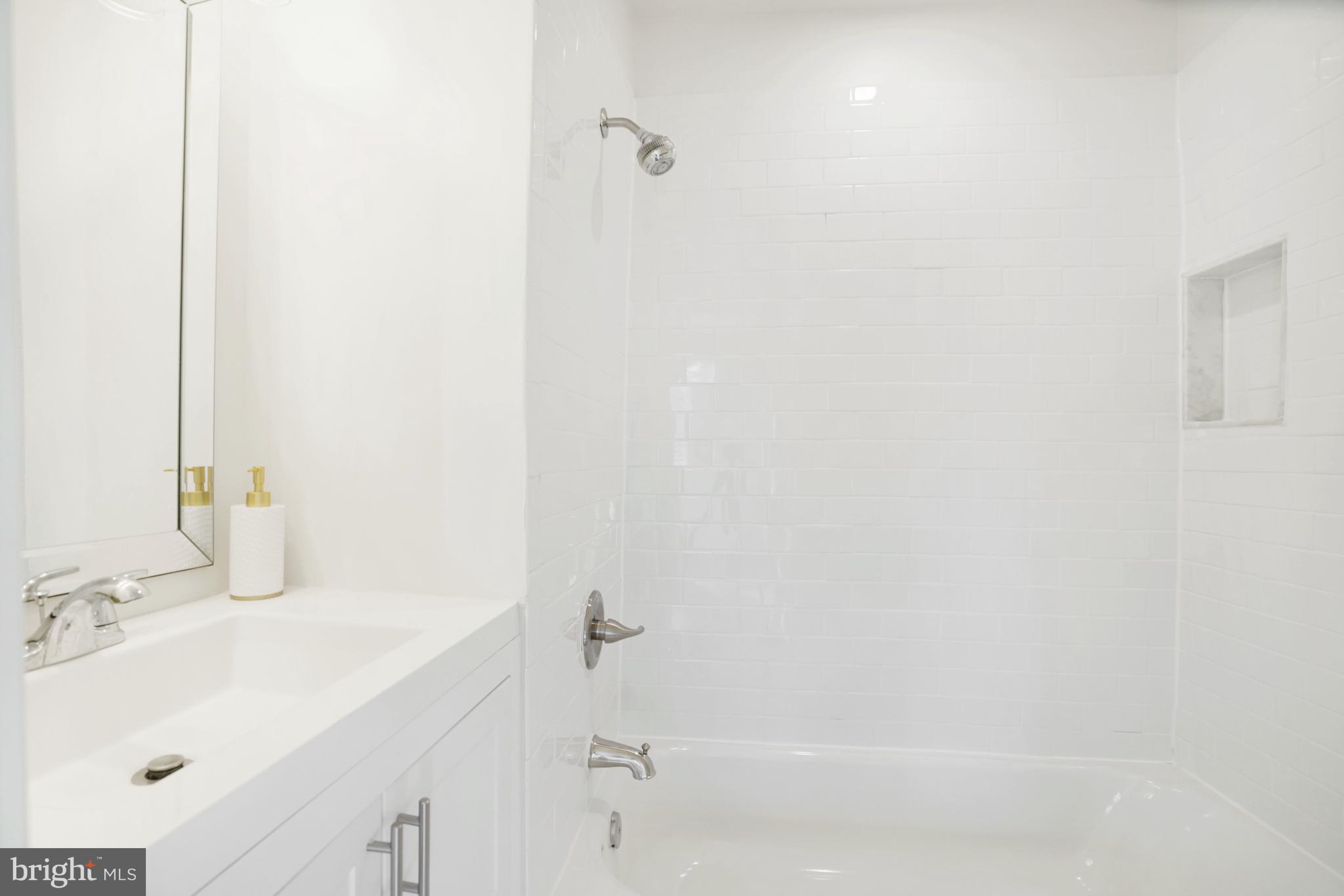 Real estate listing preview #23