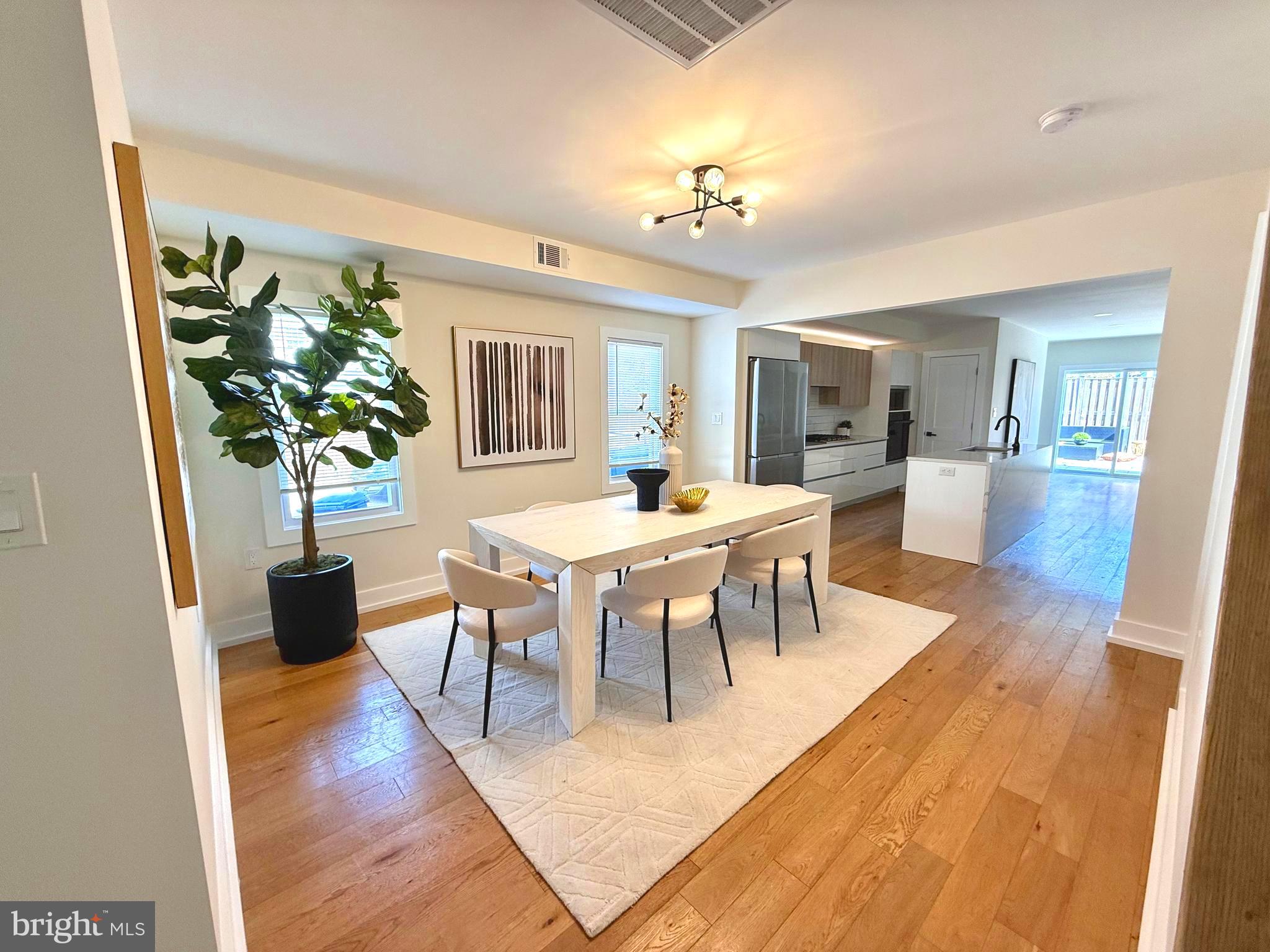 Real estate listing preview #5