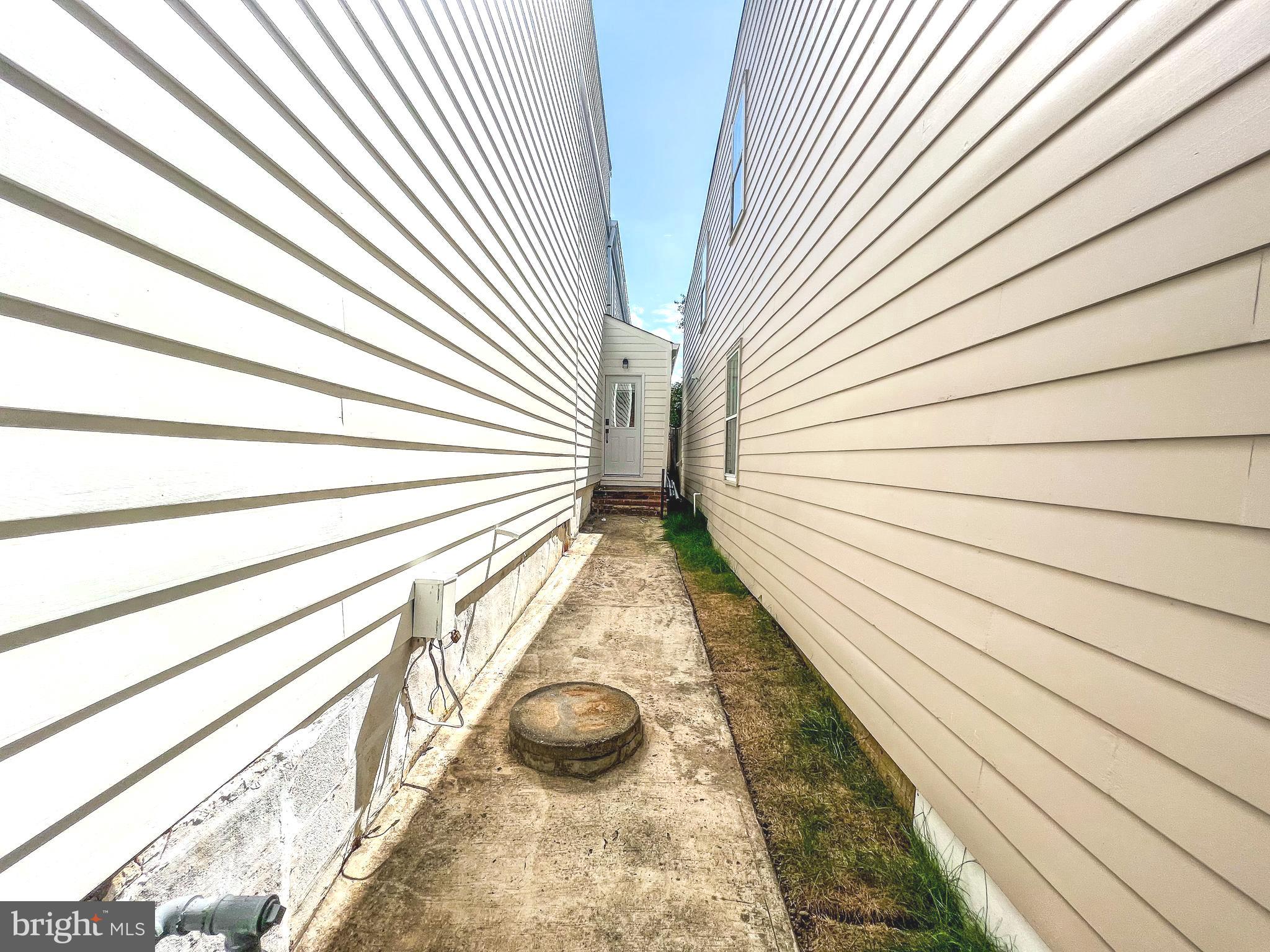 Real estate listing preview #52