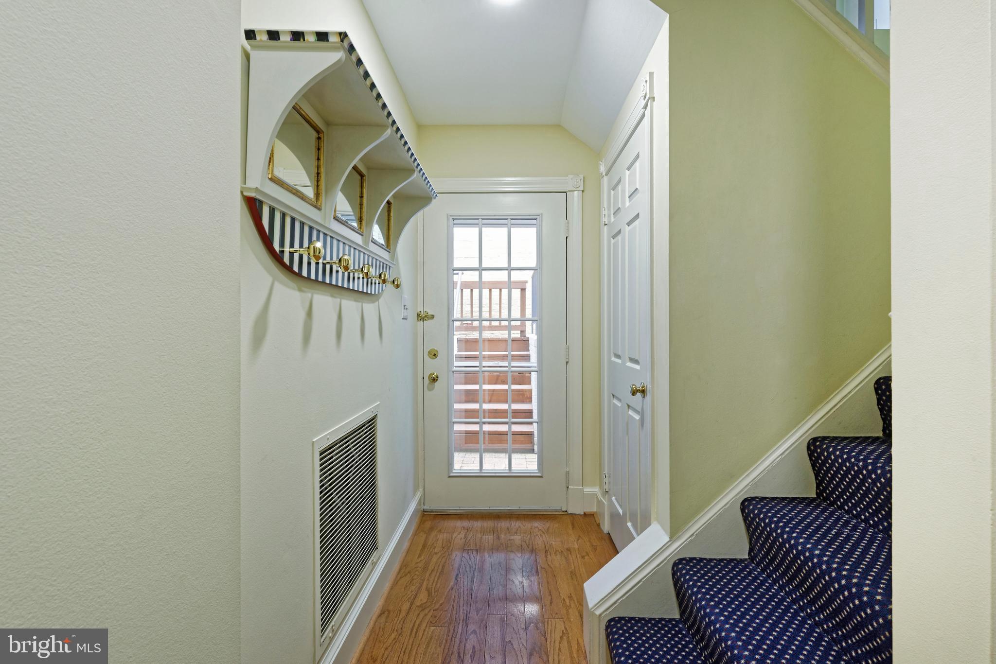 Real estate listing preview #32