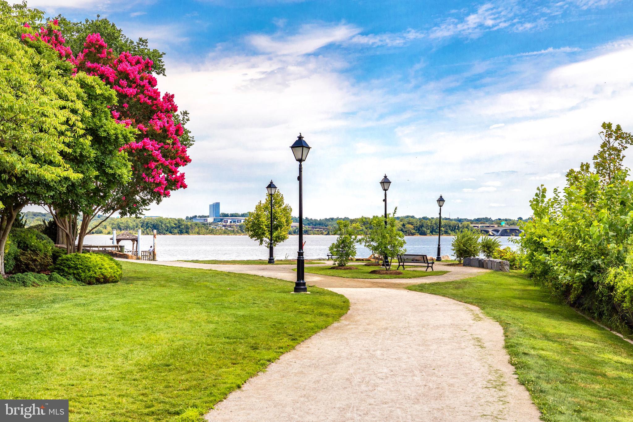 Real estate listing preview #56