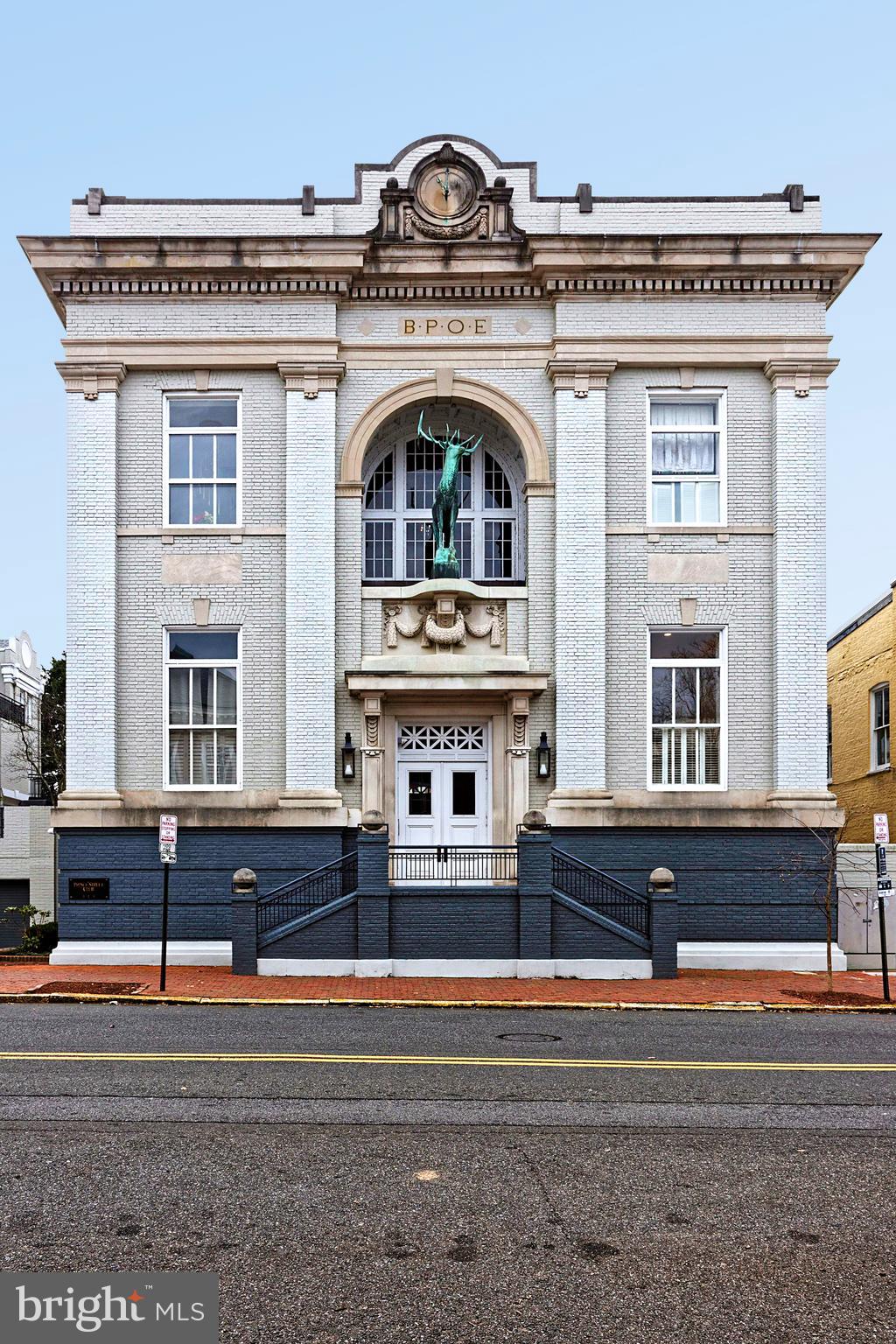 Real estate listing preview #2