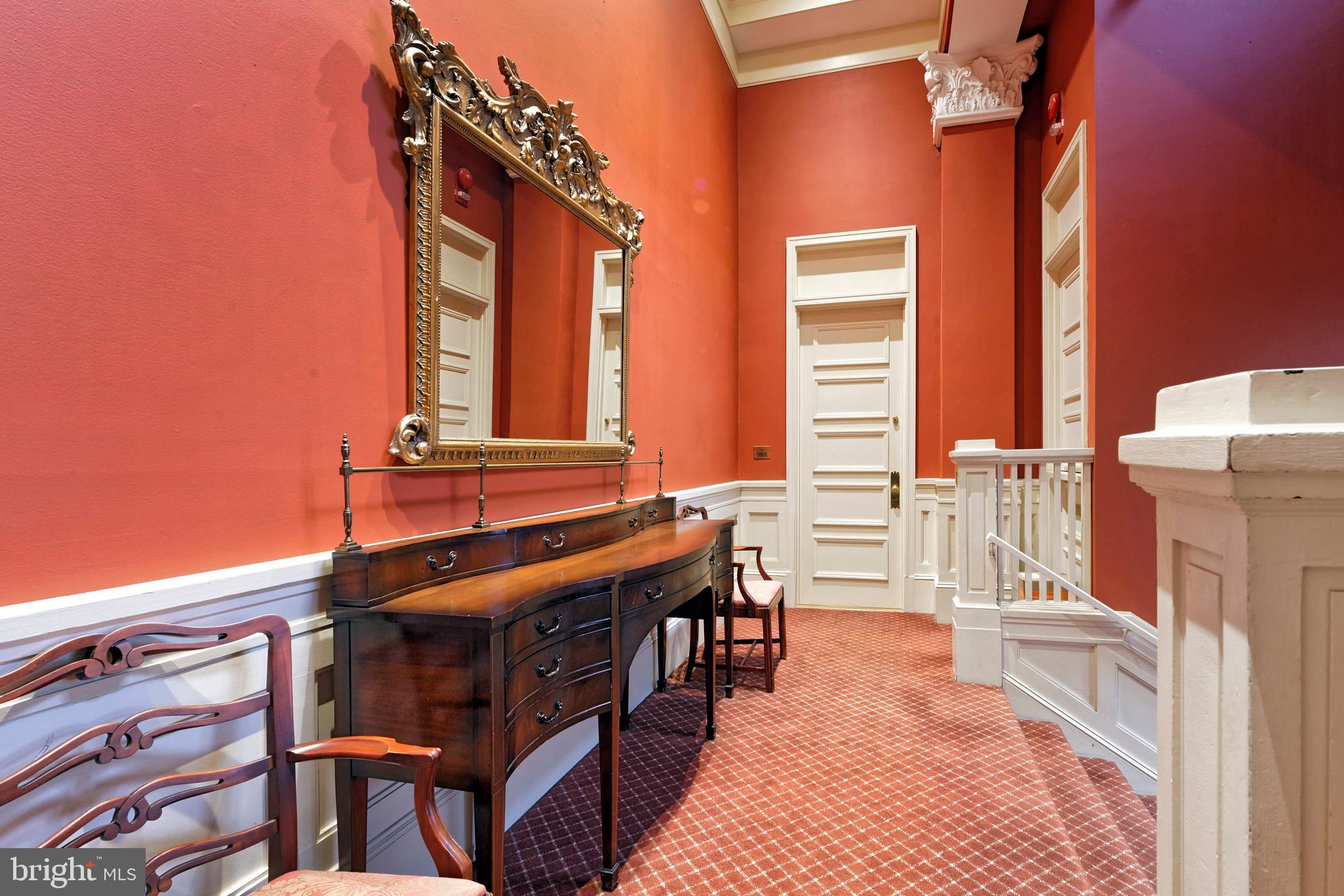 Real estate listing preview #8