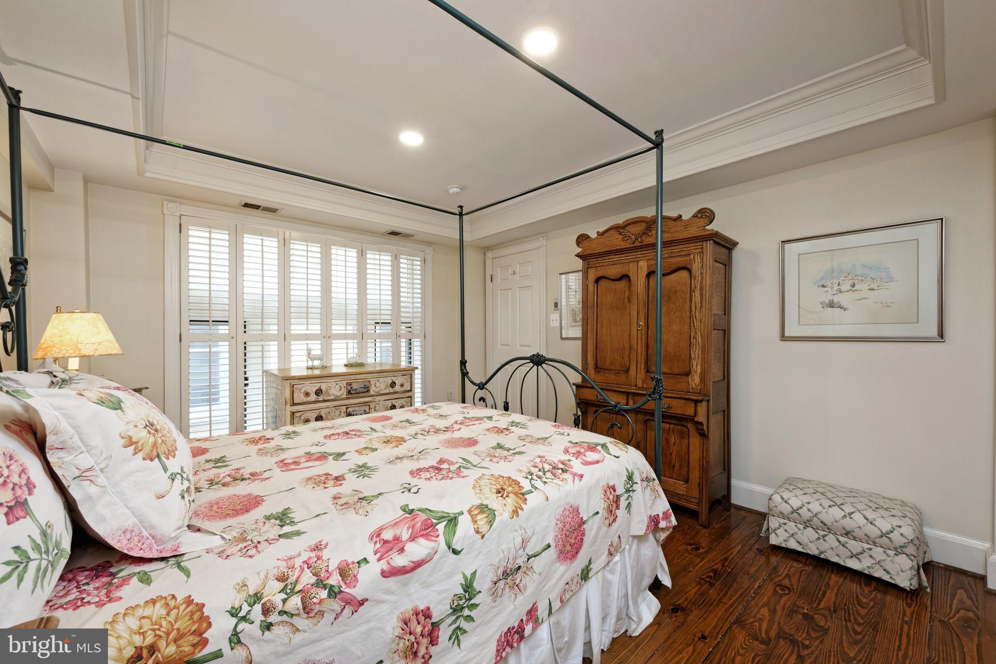 Real estate listing preview #28