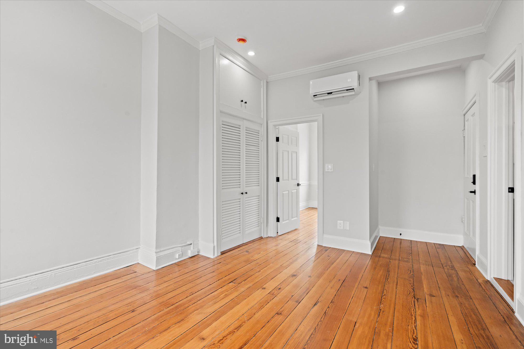 Real estate listing preview #25