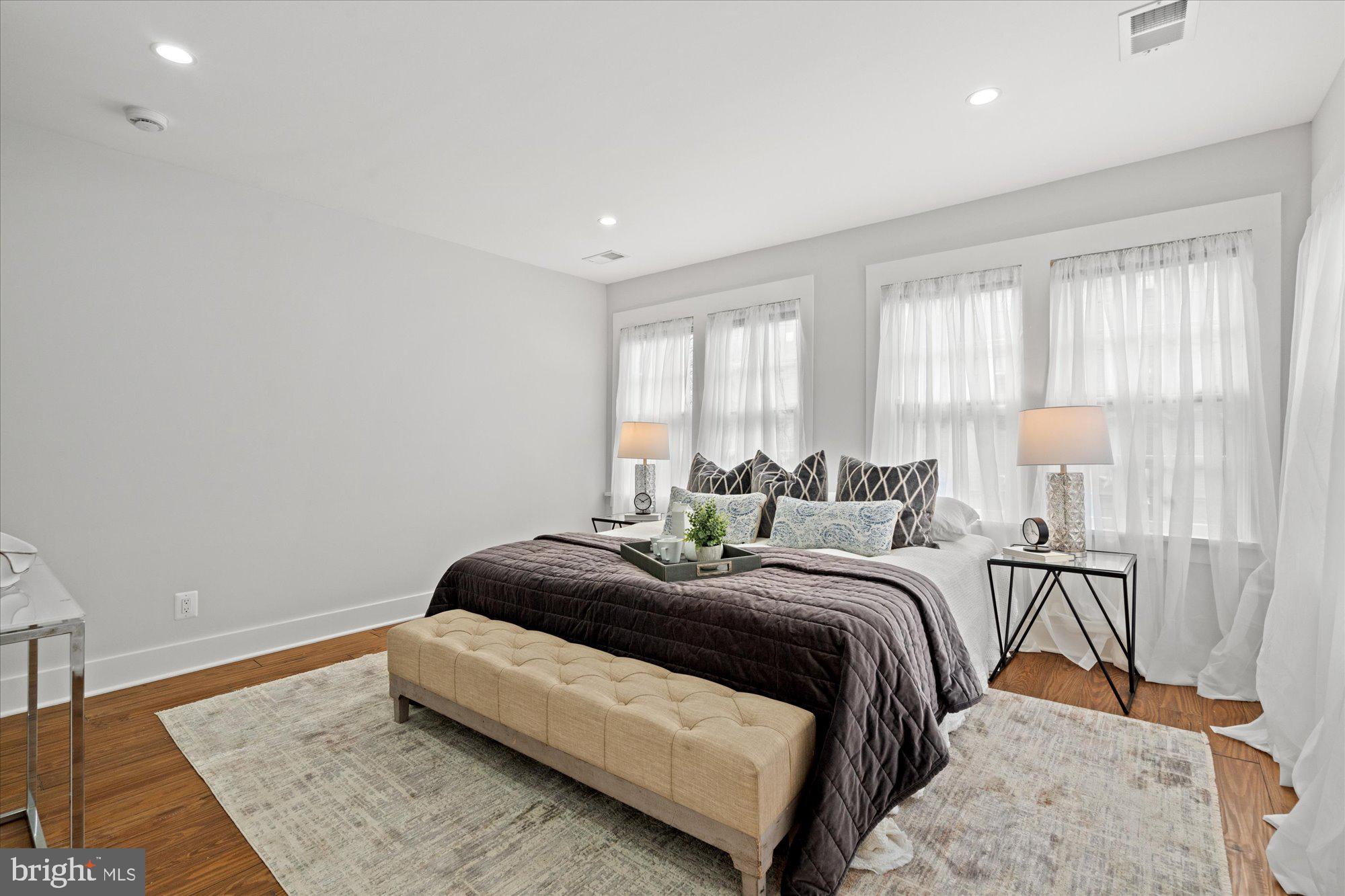 Real estate listing preview #52