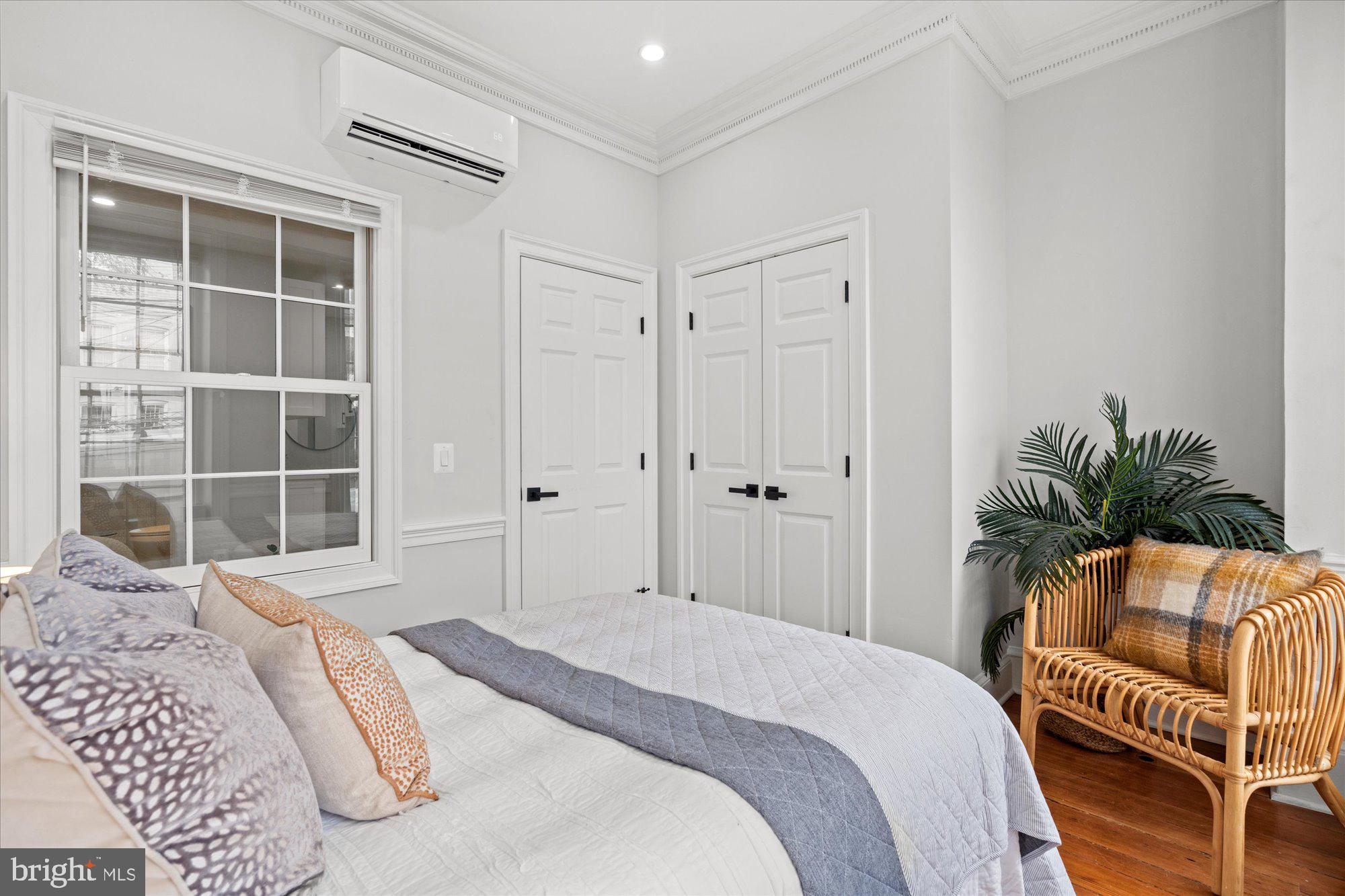 Real estate listing preview #14