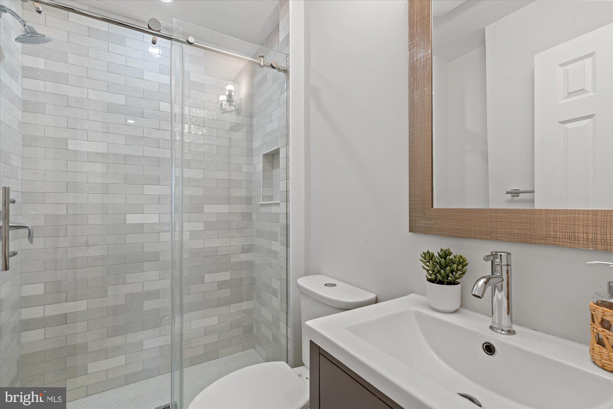 Real estate listing preview #15