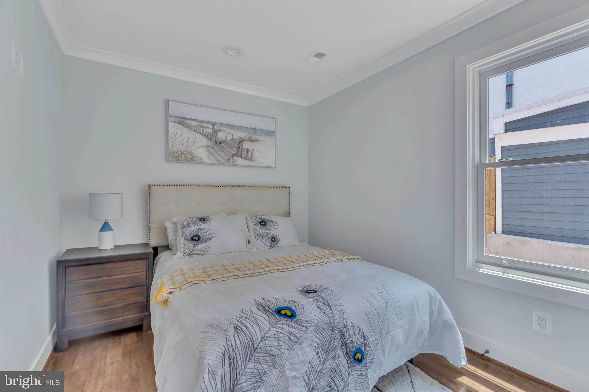 Real estate listing preview #17