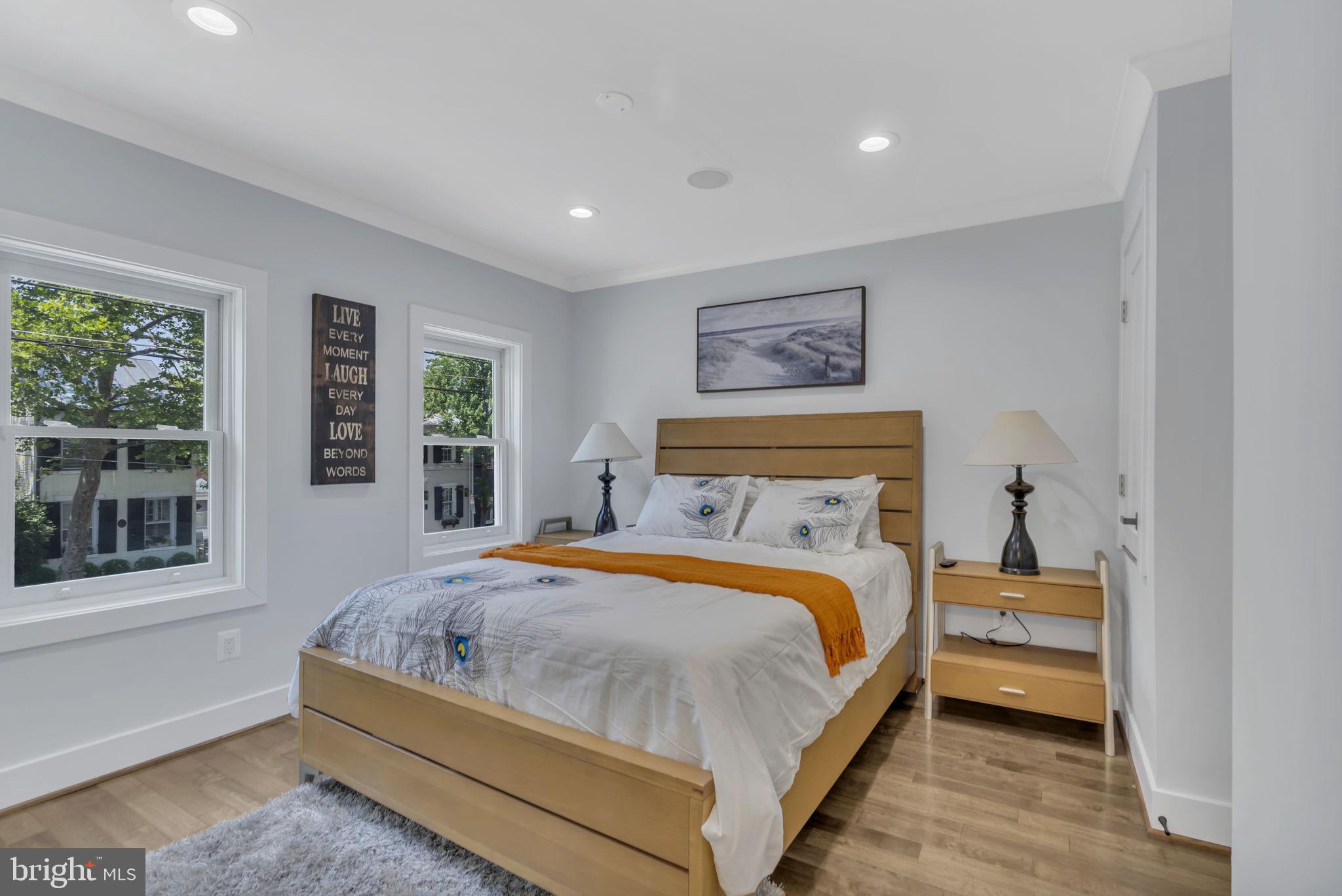 Real estate listing preview #23