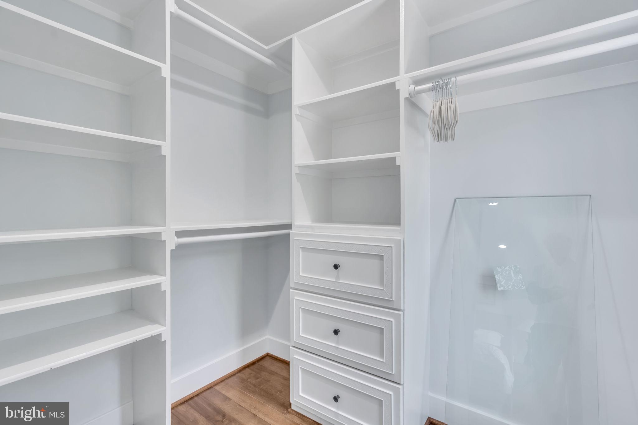 Real estate listing preview #25