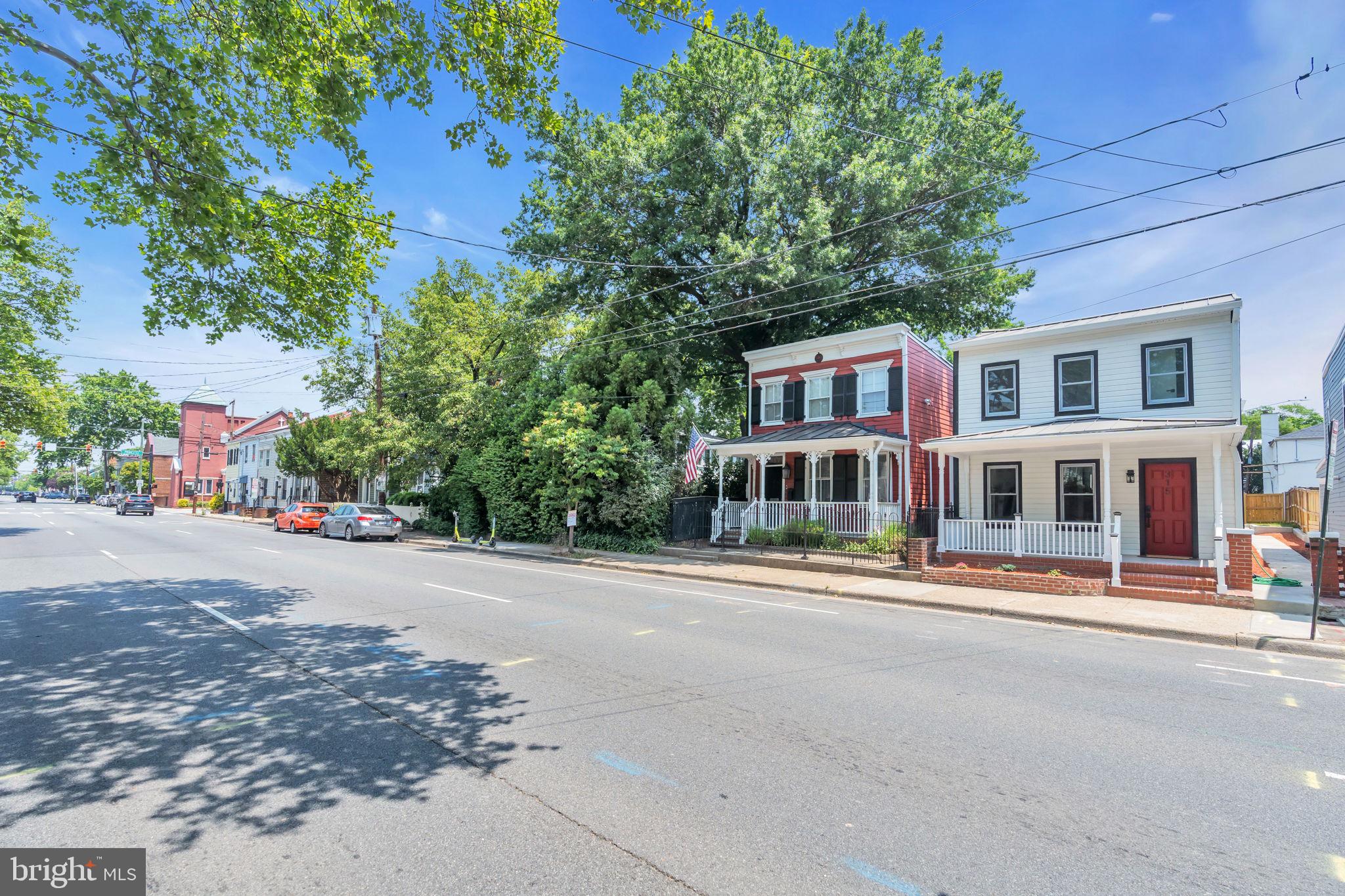 Real estate listing preview #3