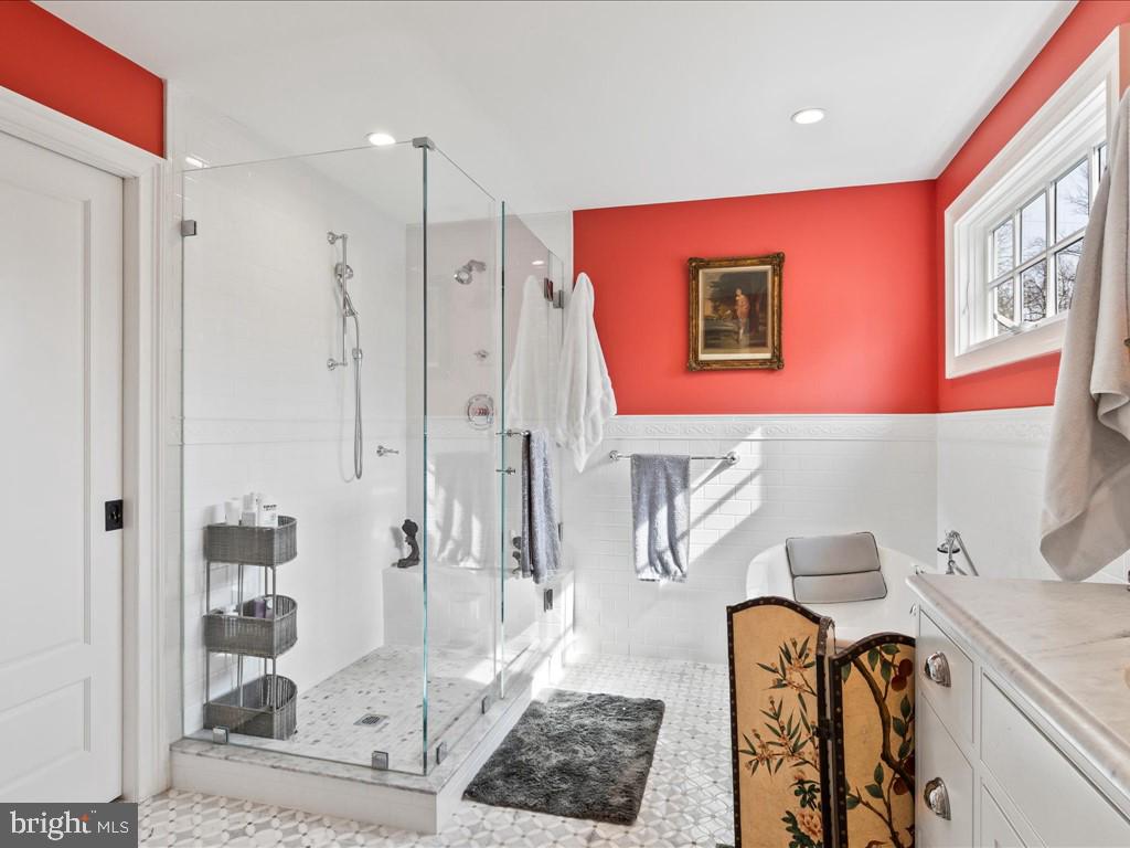 Real estate listing preview #18