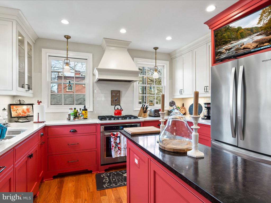 Real estate listing preview #10