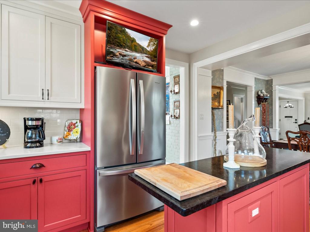 Real estate listing preview #9