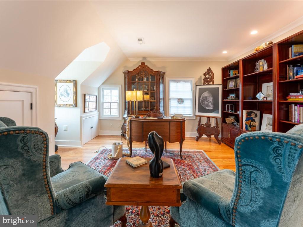 Real estate listing preview #23