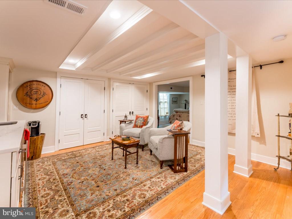 Real estate listing preview #29