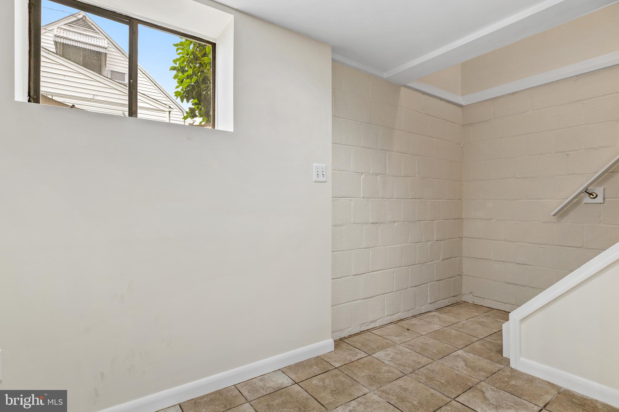 Real estate listing preview #37