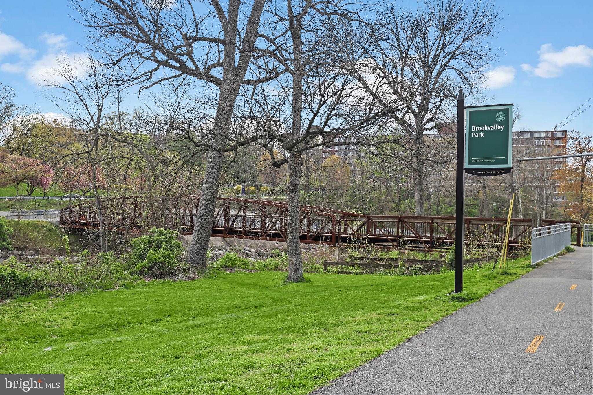 Real estate listing preview #48