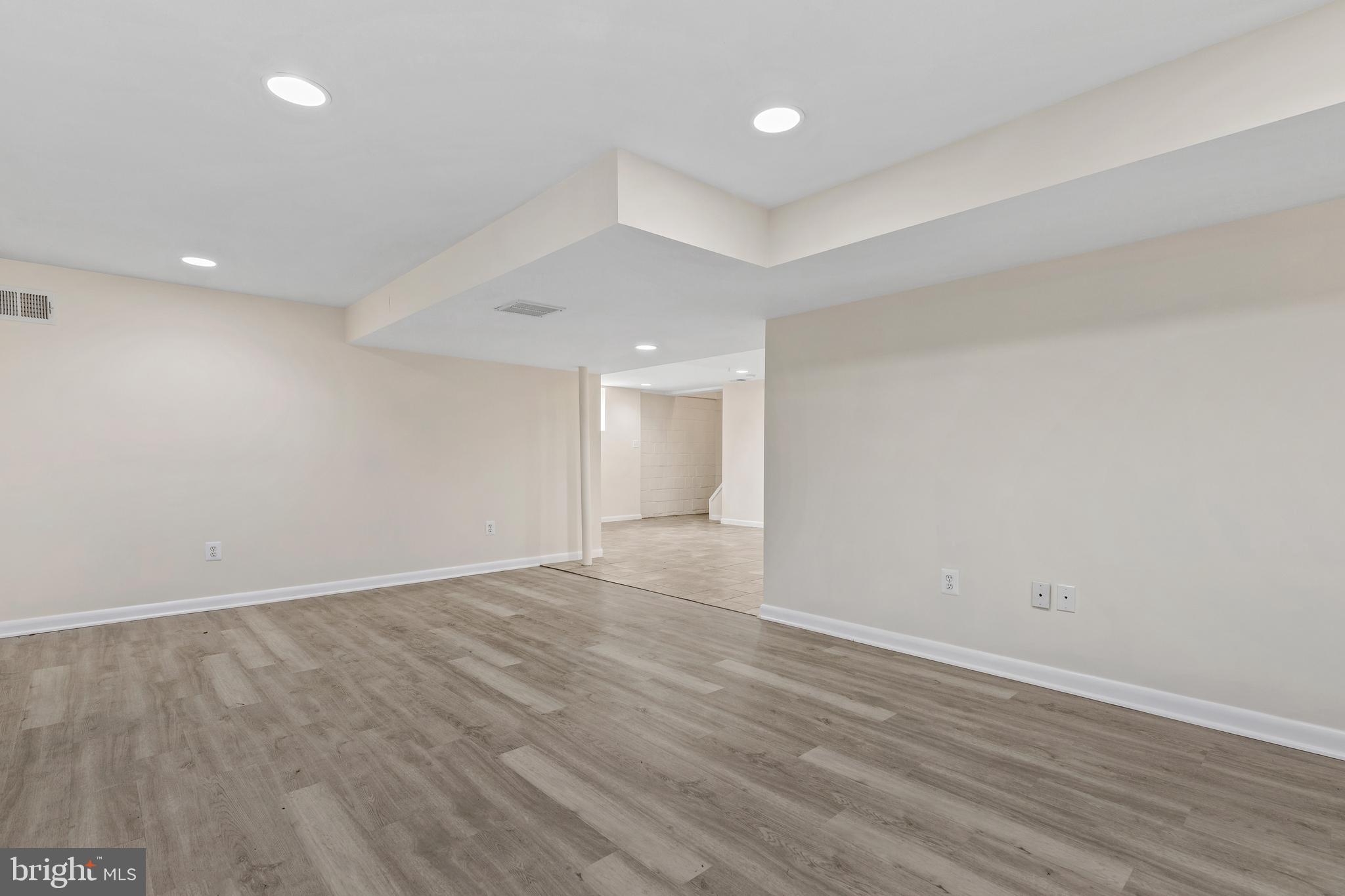 Real estate listing preview #35