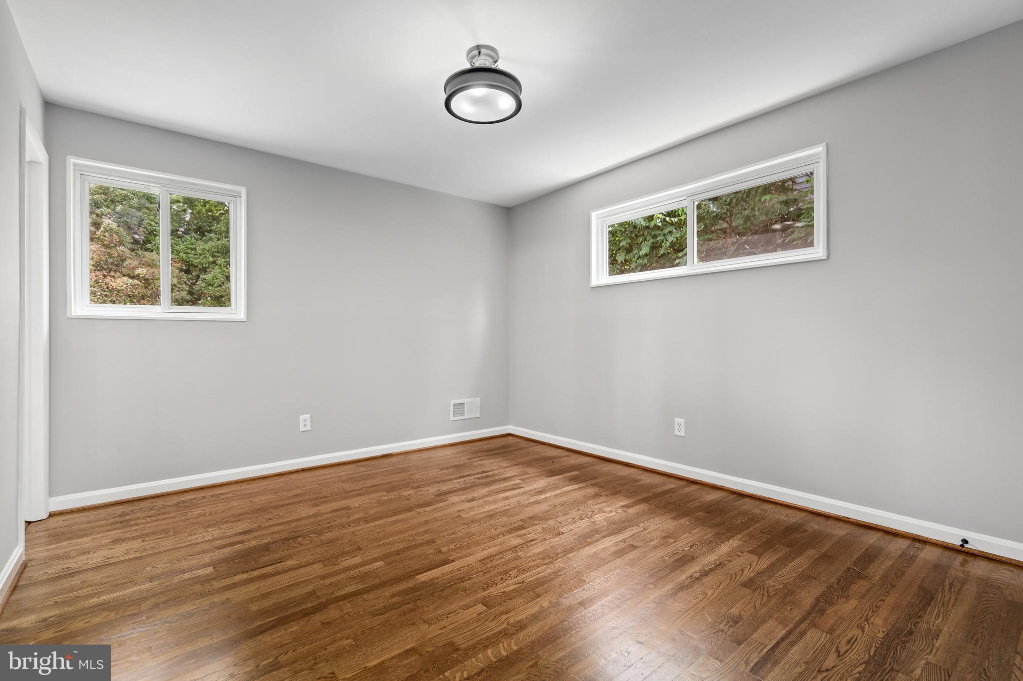 Real estate listing preview #25