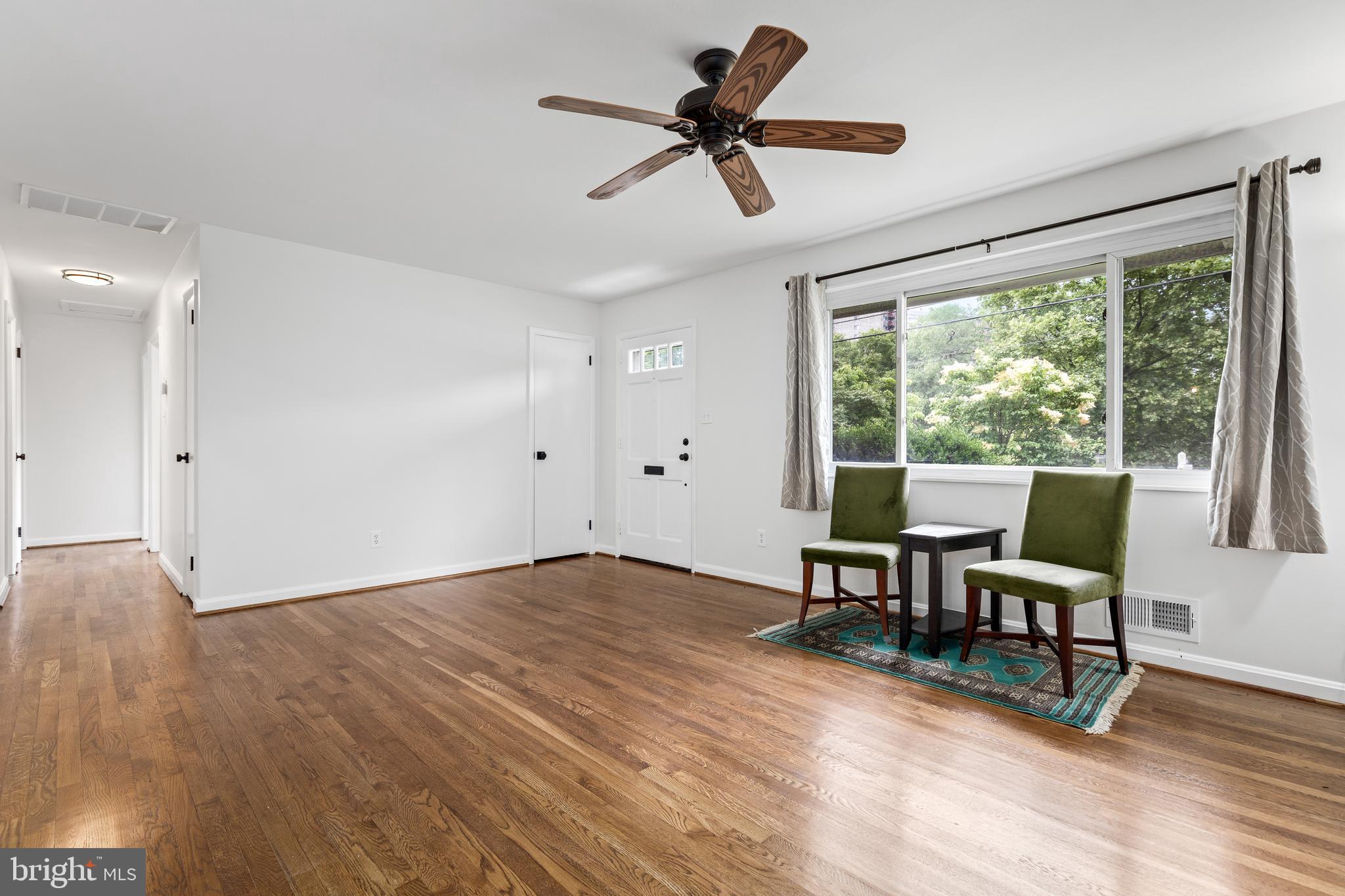 Real estate listing preview #6