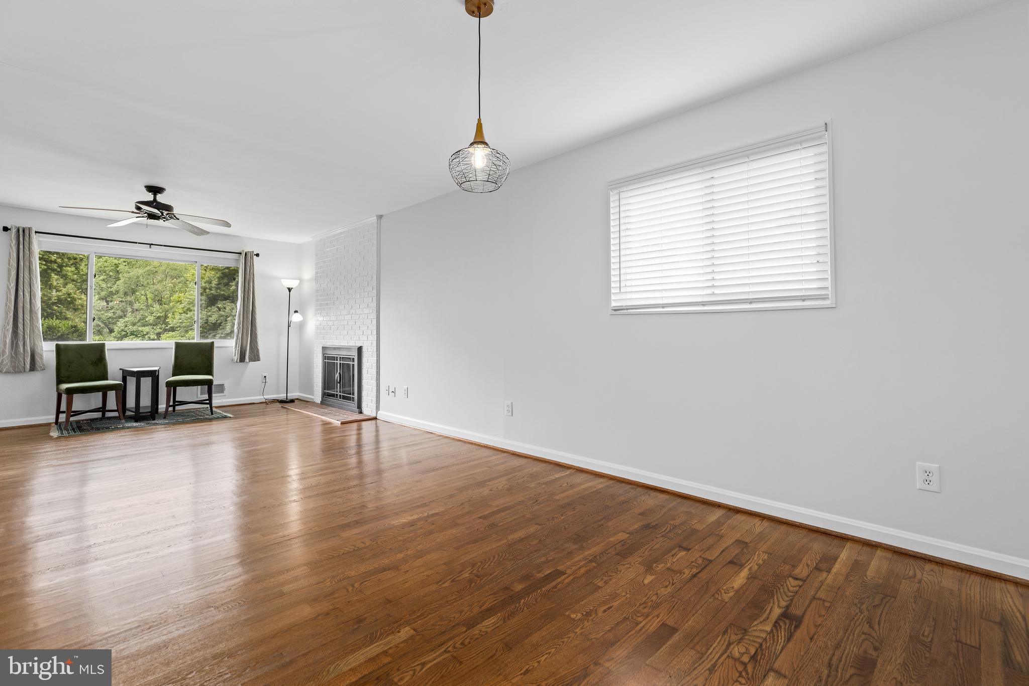 Real estate listing preview #8