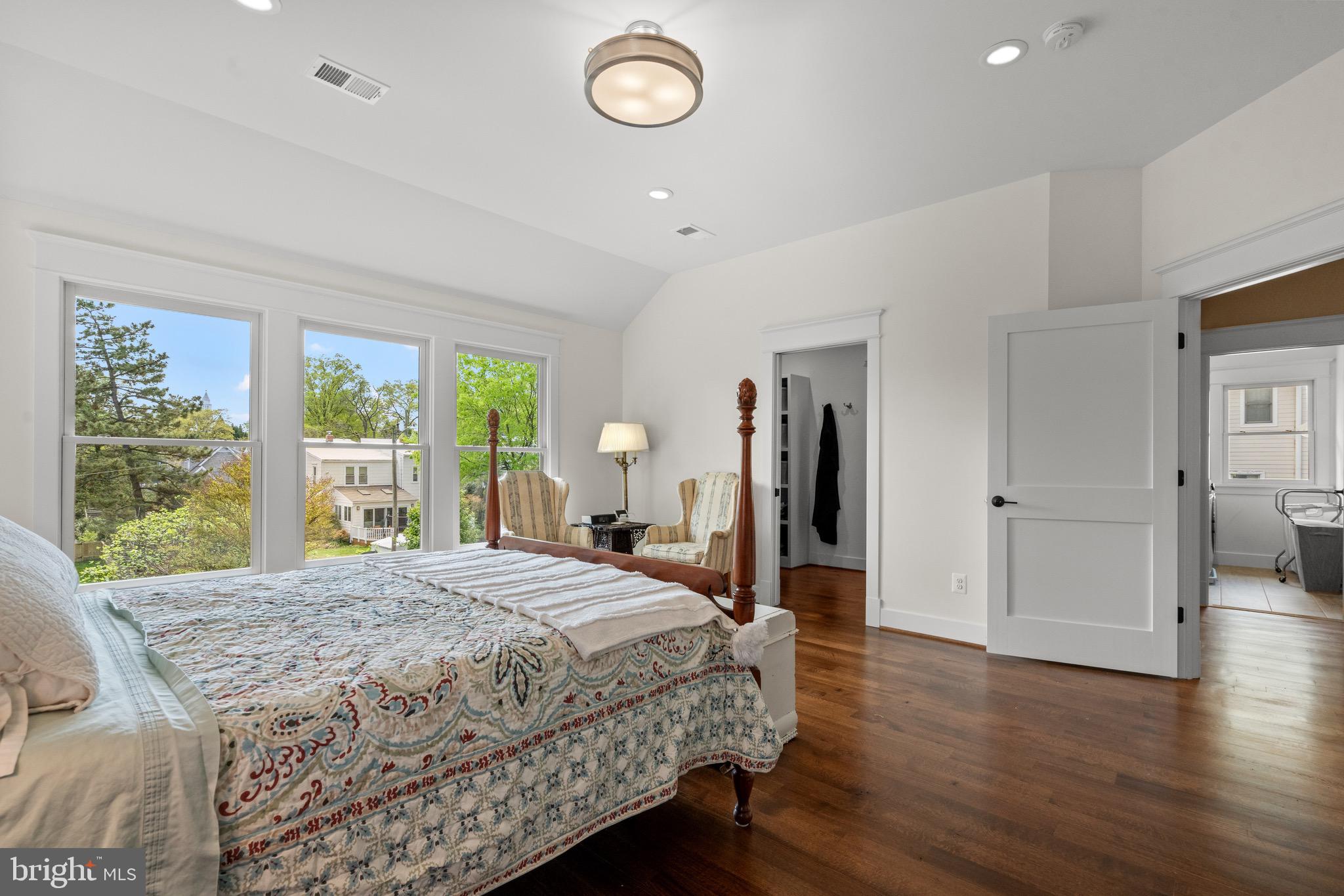 Real estate listing preview #25