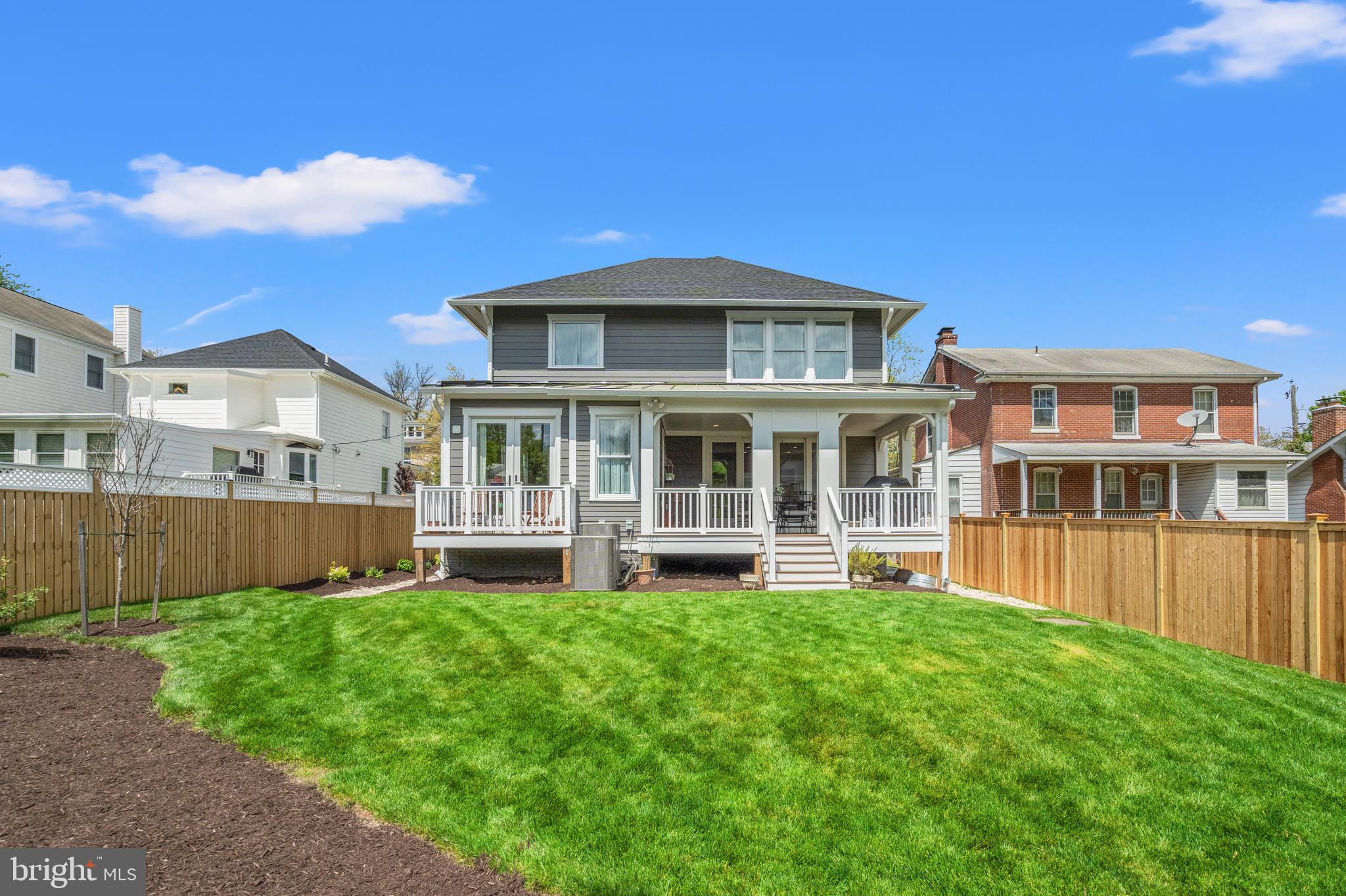 Real estate listing preview #3