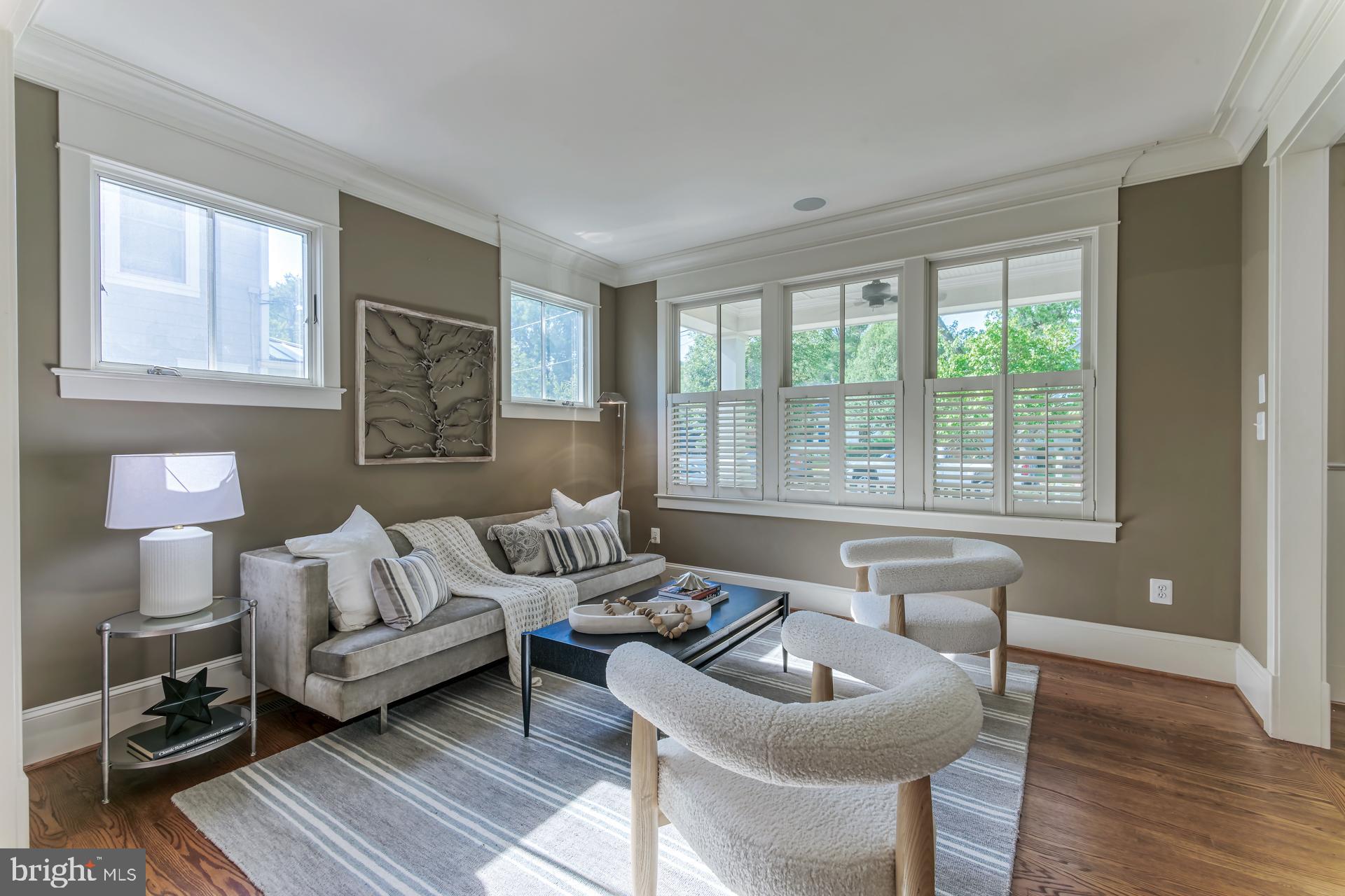 Real estate listing preview #4