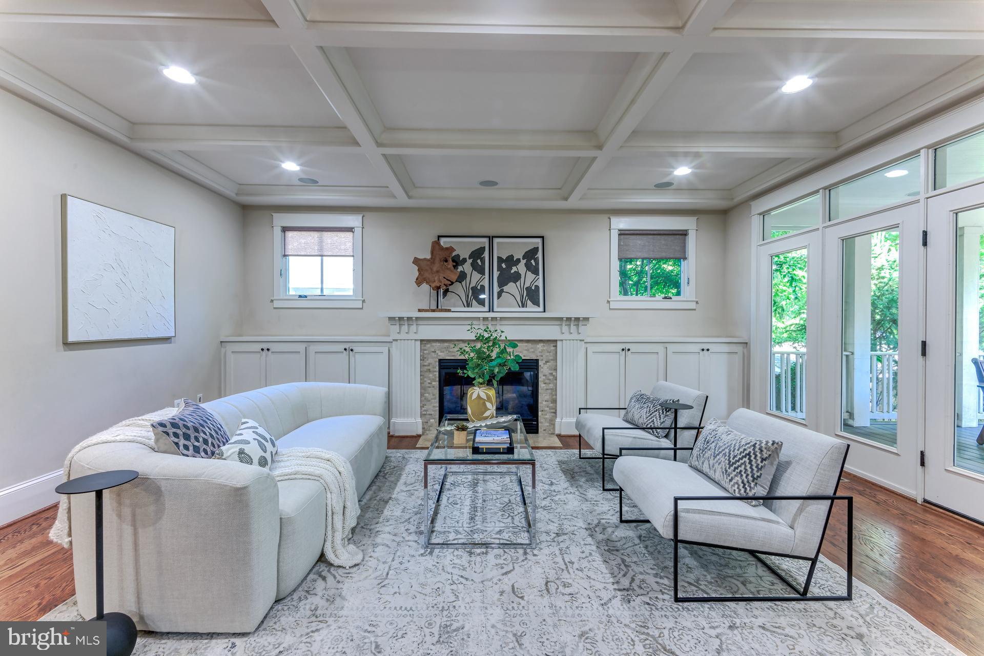 Real estate listing preview #16