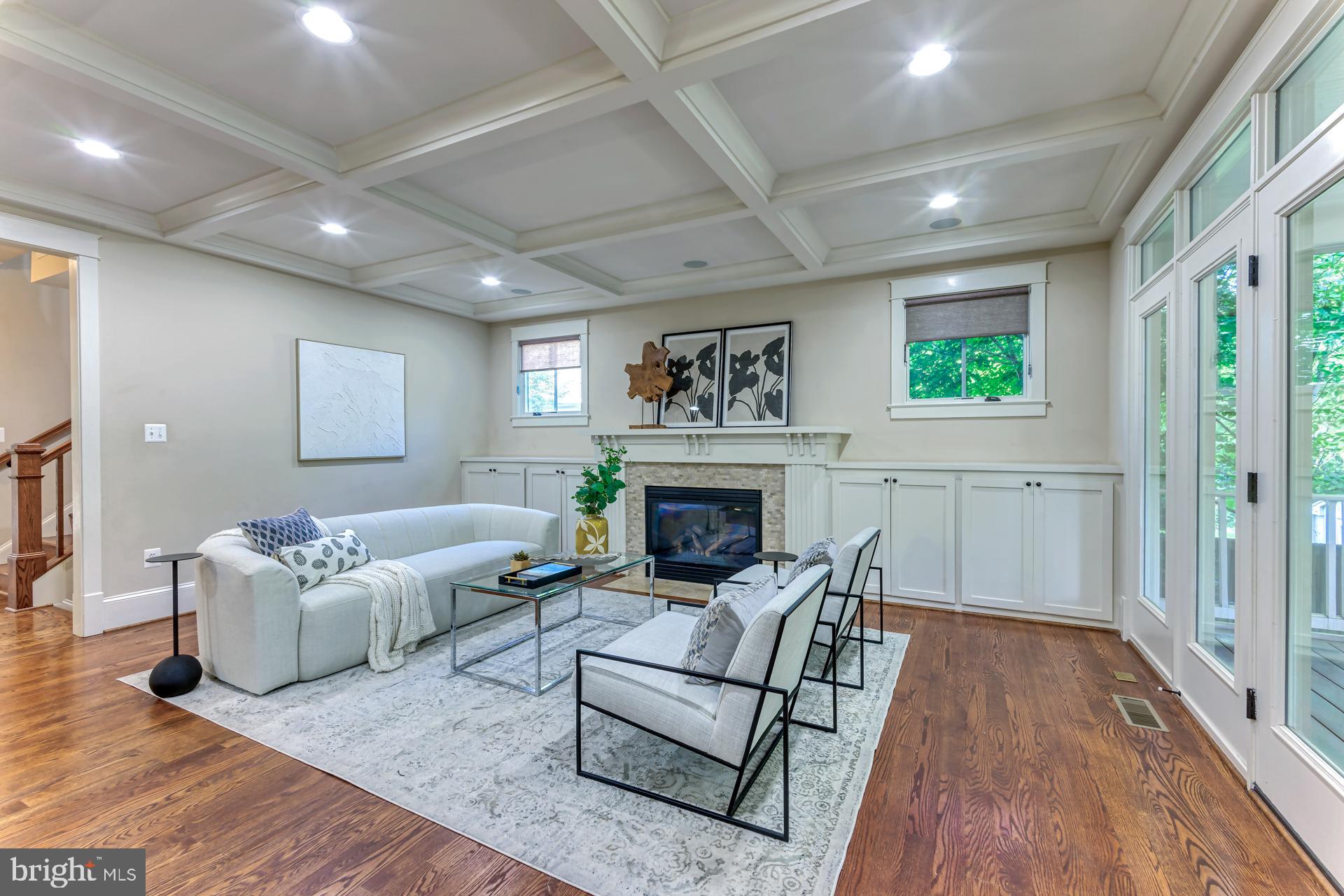 Real estate listing preview #18